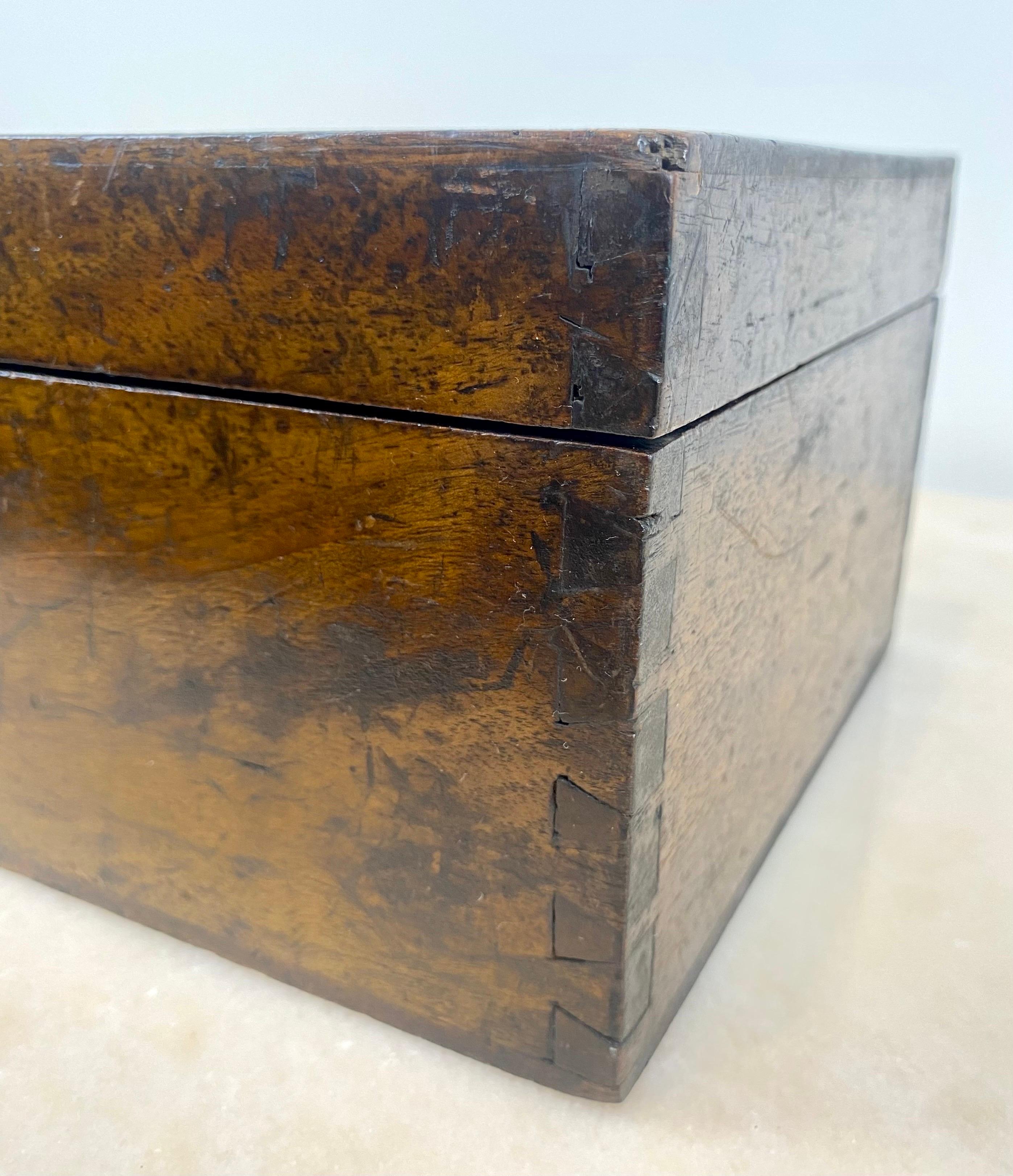 Large French box in marquetry wood -Star - Louis Philippe period  France 19th 2