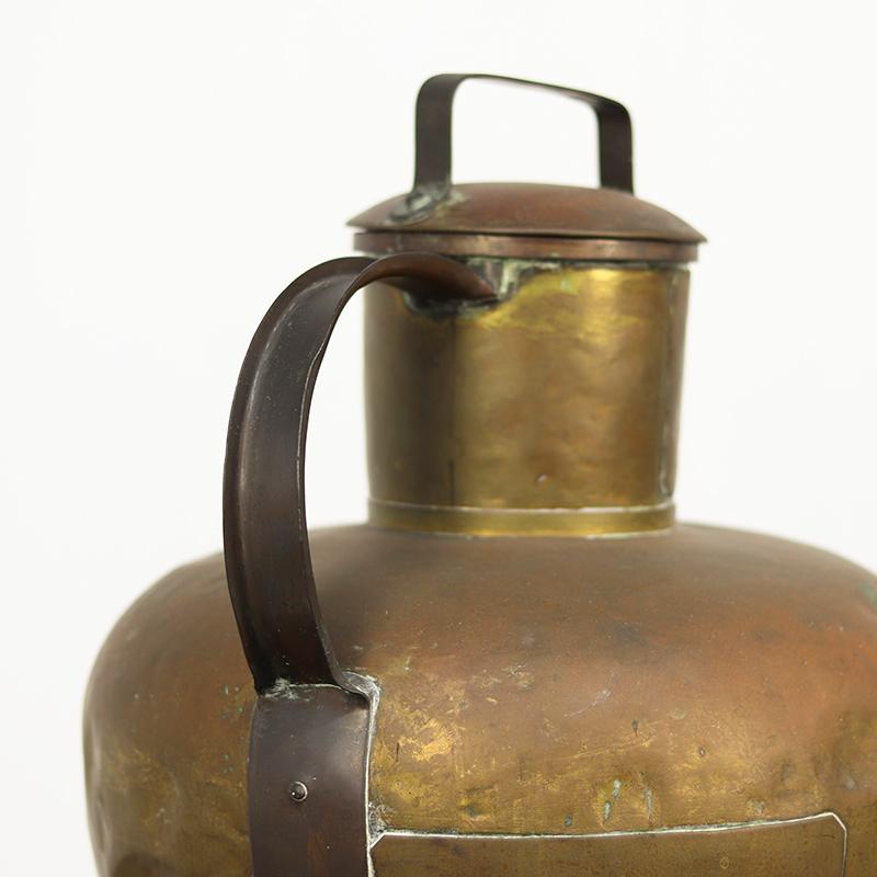 Fatto a mano Large French Brass 'Canne à Lait' - Milk Jug in vendita