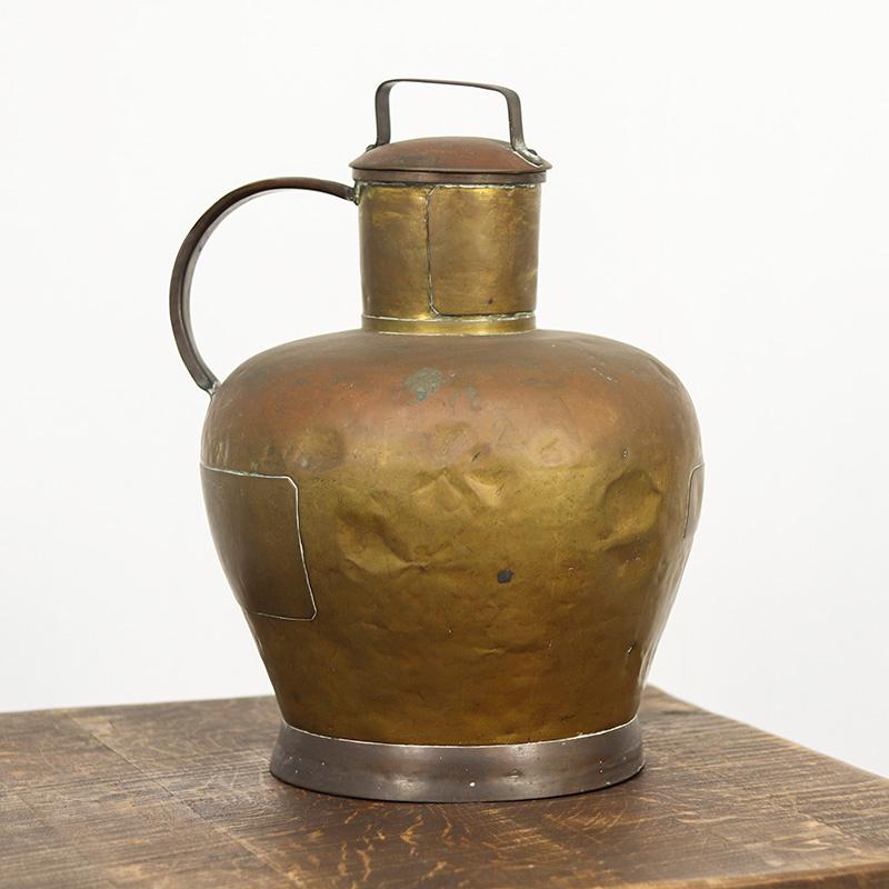 Large French Brass 'Canne à Lait' - Milk Jug In condizioni deteriorate in vendita a OOSTERHOUT, NL