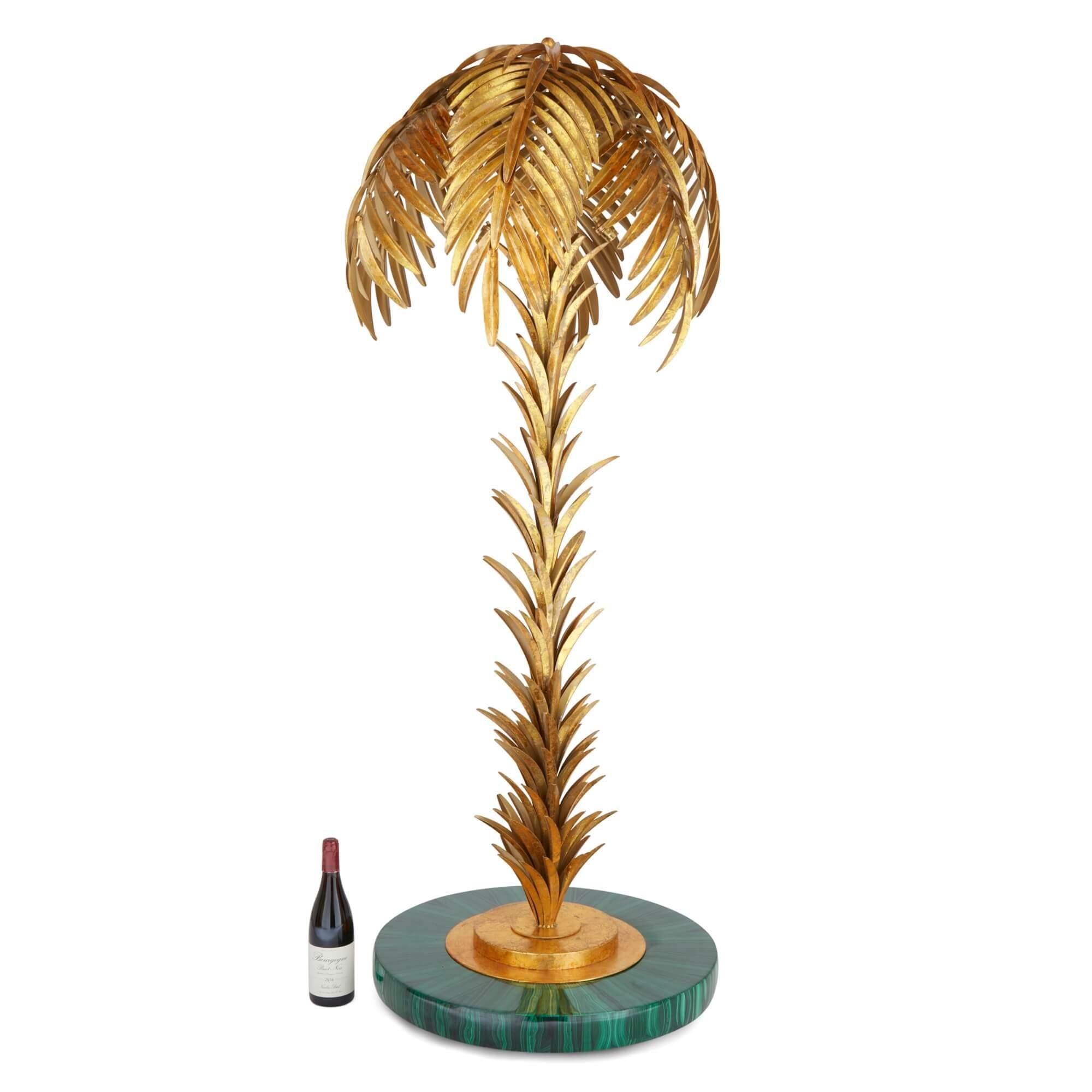20ième siècle Grand lampadaire français en laiton en forme de palmier, style Maison Jansen en vente
