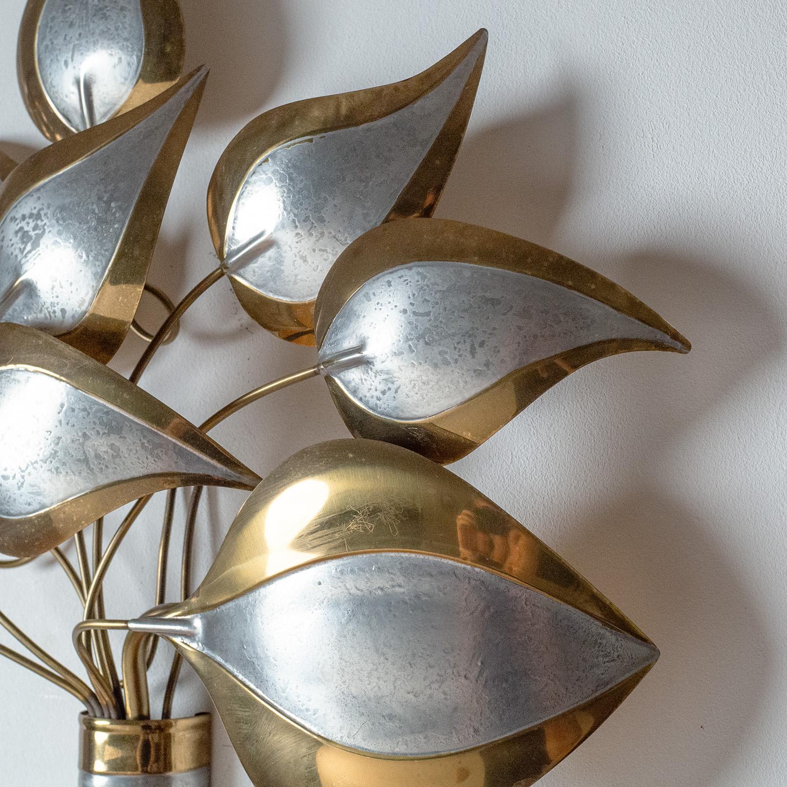 Hollywood Regency Large French Brass Wall Lights, circa 1970 For Sale