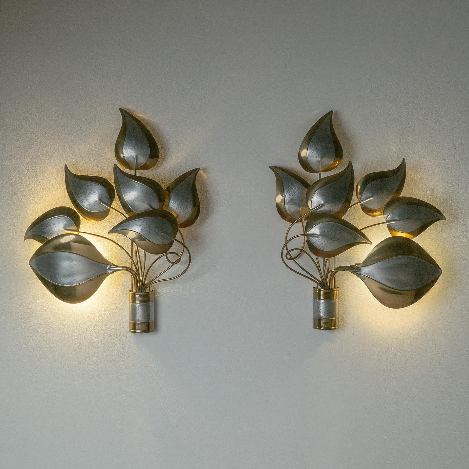 Large French Brass Wall Lights, circa 1970 For Sale 2