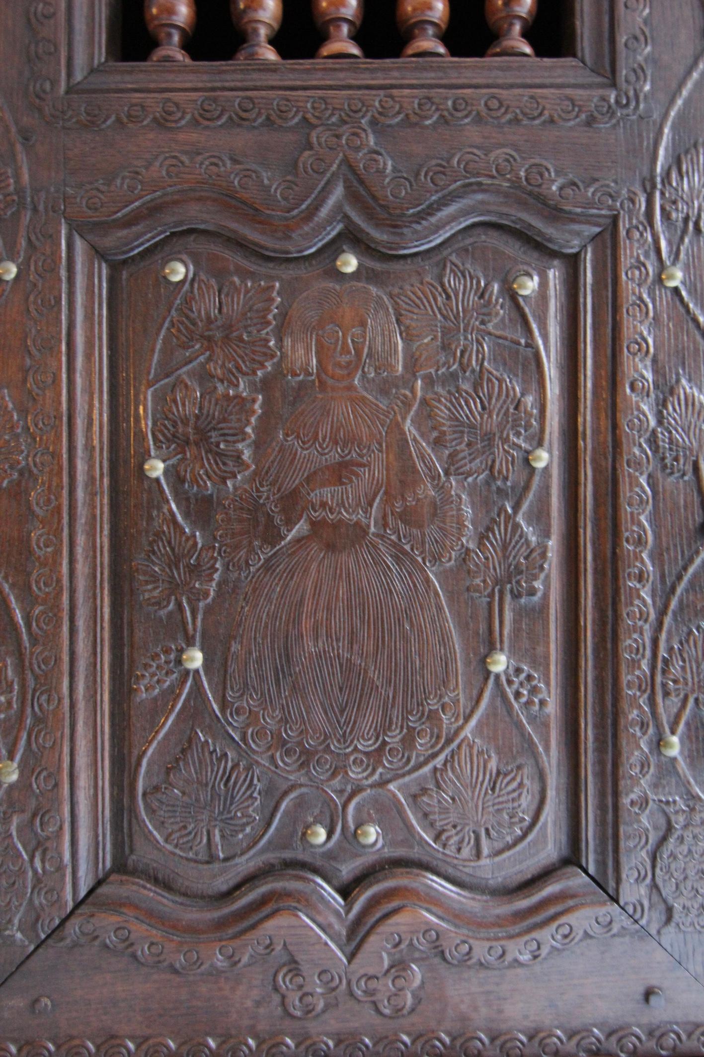 Large French Breton lit-clos Cabinet from 1817 For Sale 4