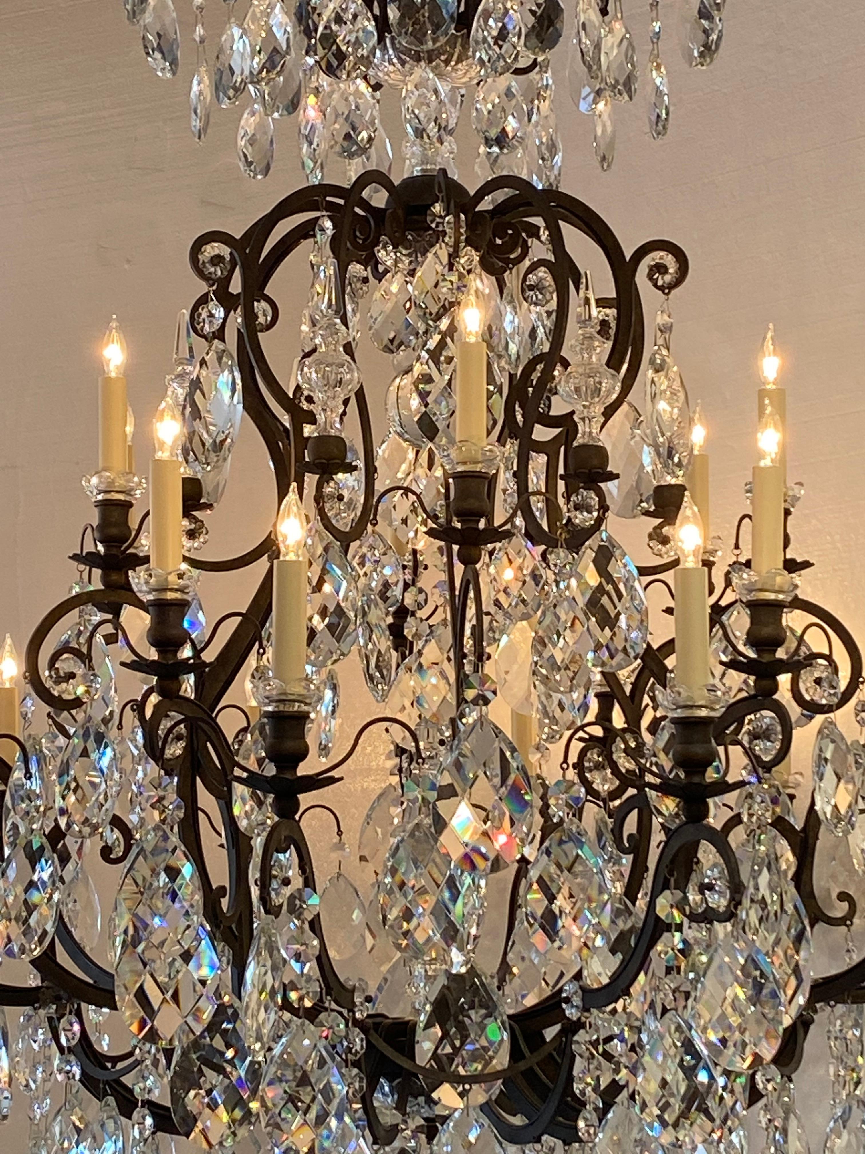 Large bronze crystal chandelier with crystal late 19th century in excellent conditions.
24 lights, certifies, American wired and ready to install.