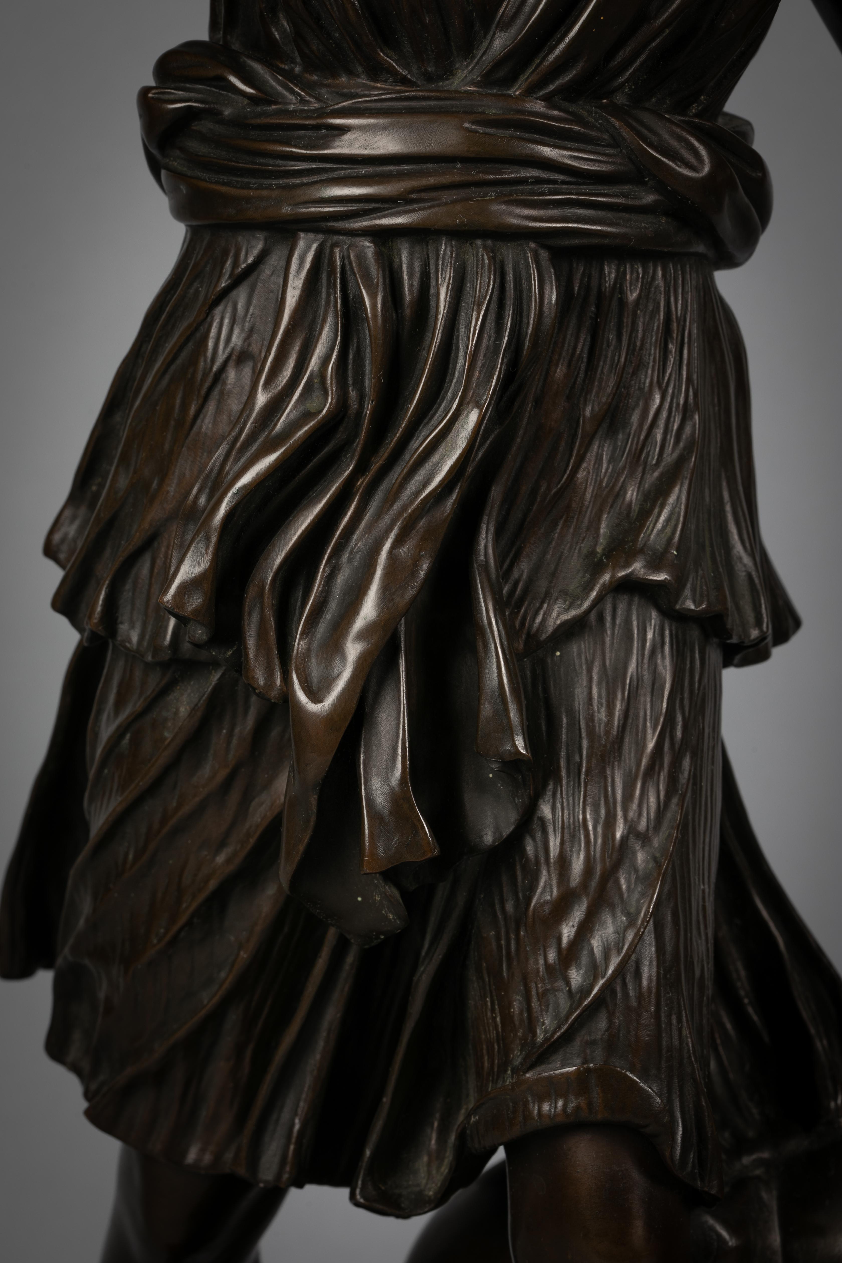 Grande sculpture française en bronze représentant Diane et un cerf, vers 1820 en vente 1