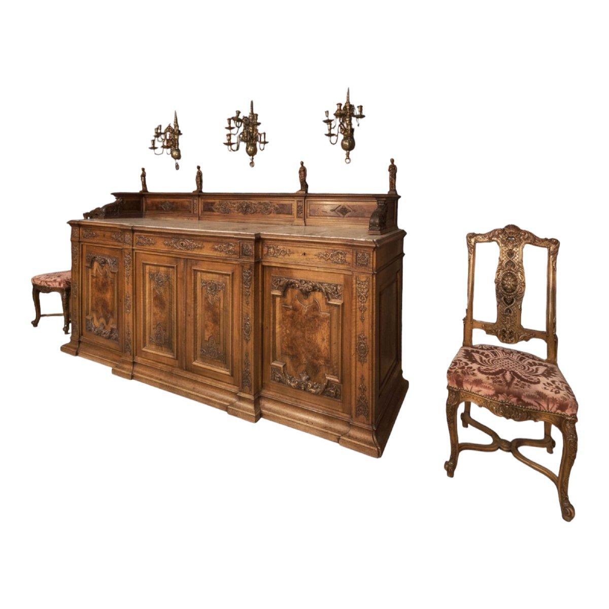 Napoleone III Grande buffet francese del XIX secolo, legno intagliato e piano in marmo in vendita