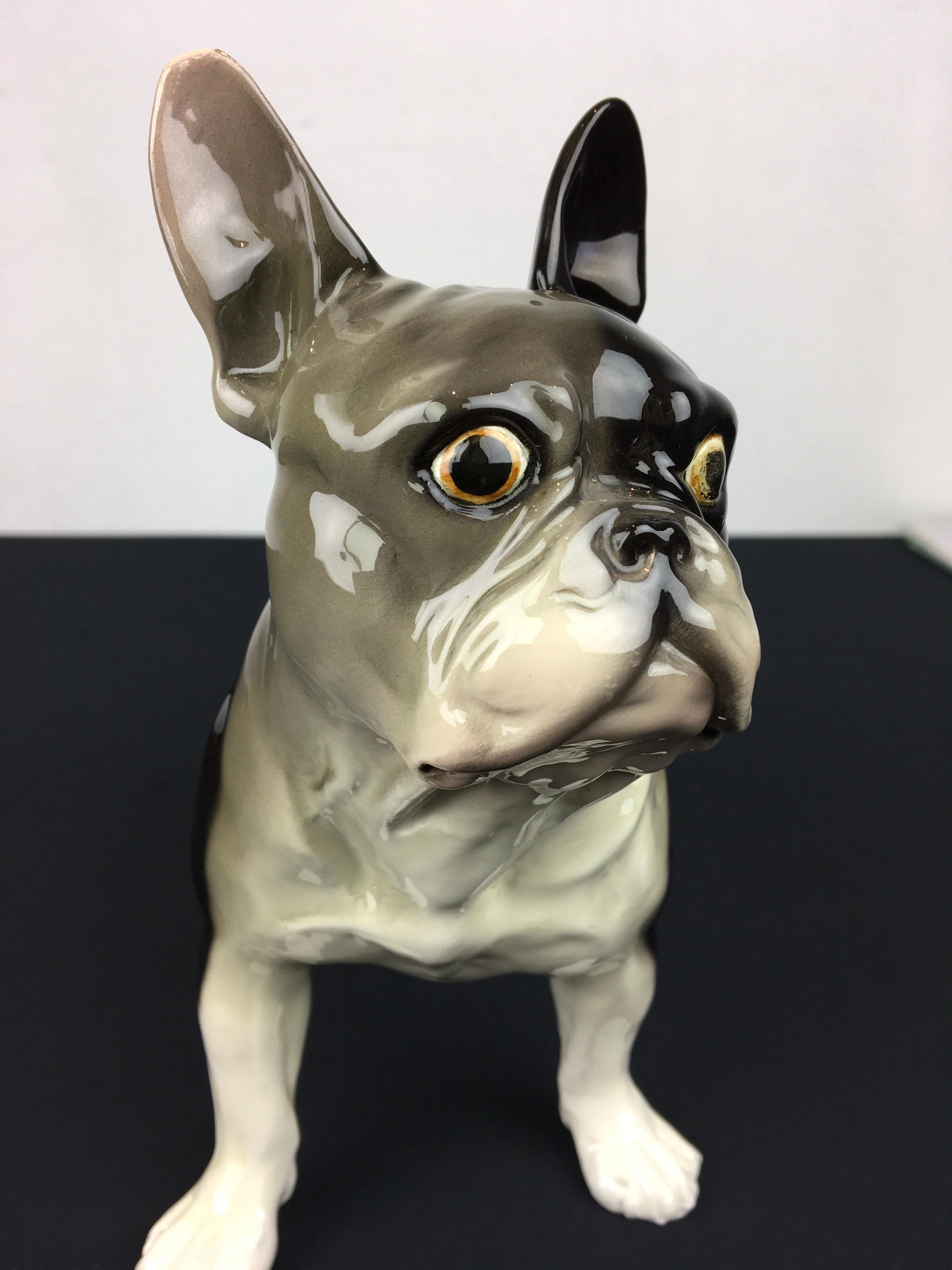 007 bulldog figurine