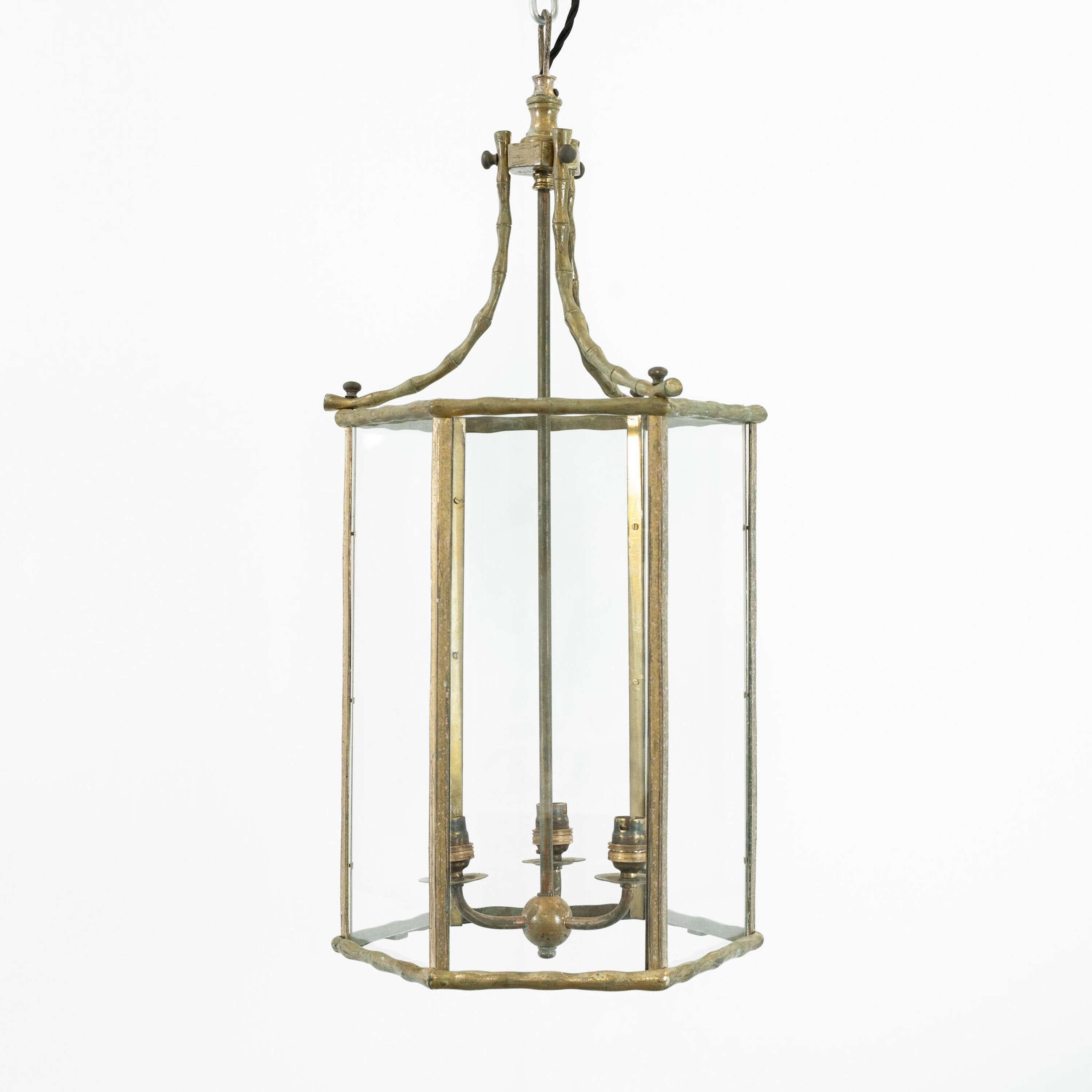 Große französische c1940 Faux Bamboo Messing Laterne (20. Jahrhundert) im Angebot