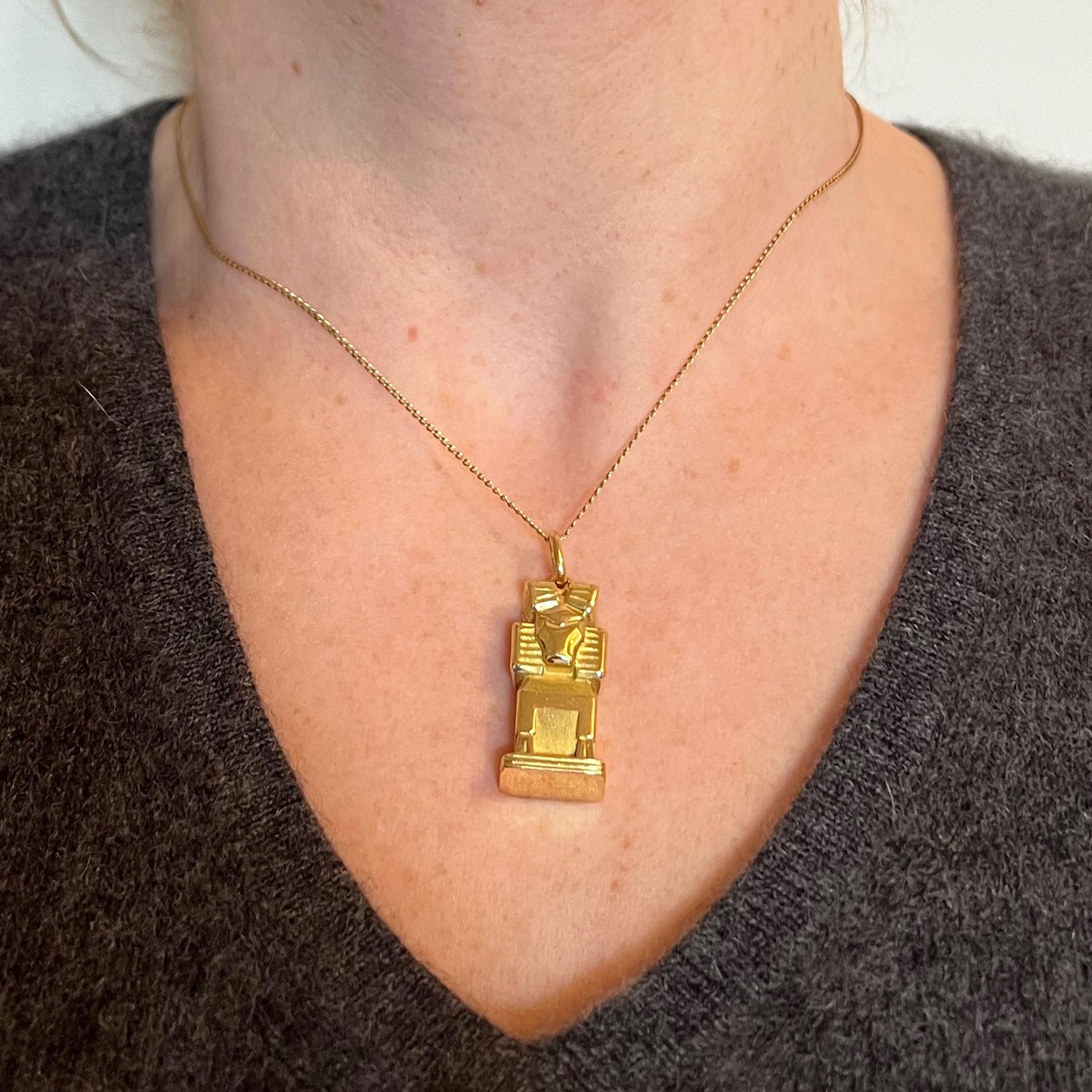 Large French Capricorn Zodiac Starsign 18K Yellow Gold Charm Pendant For Sale 3
