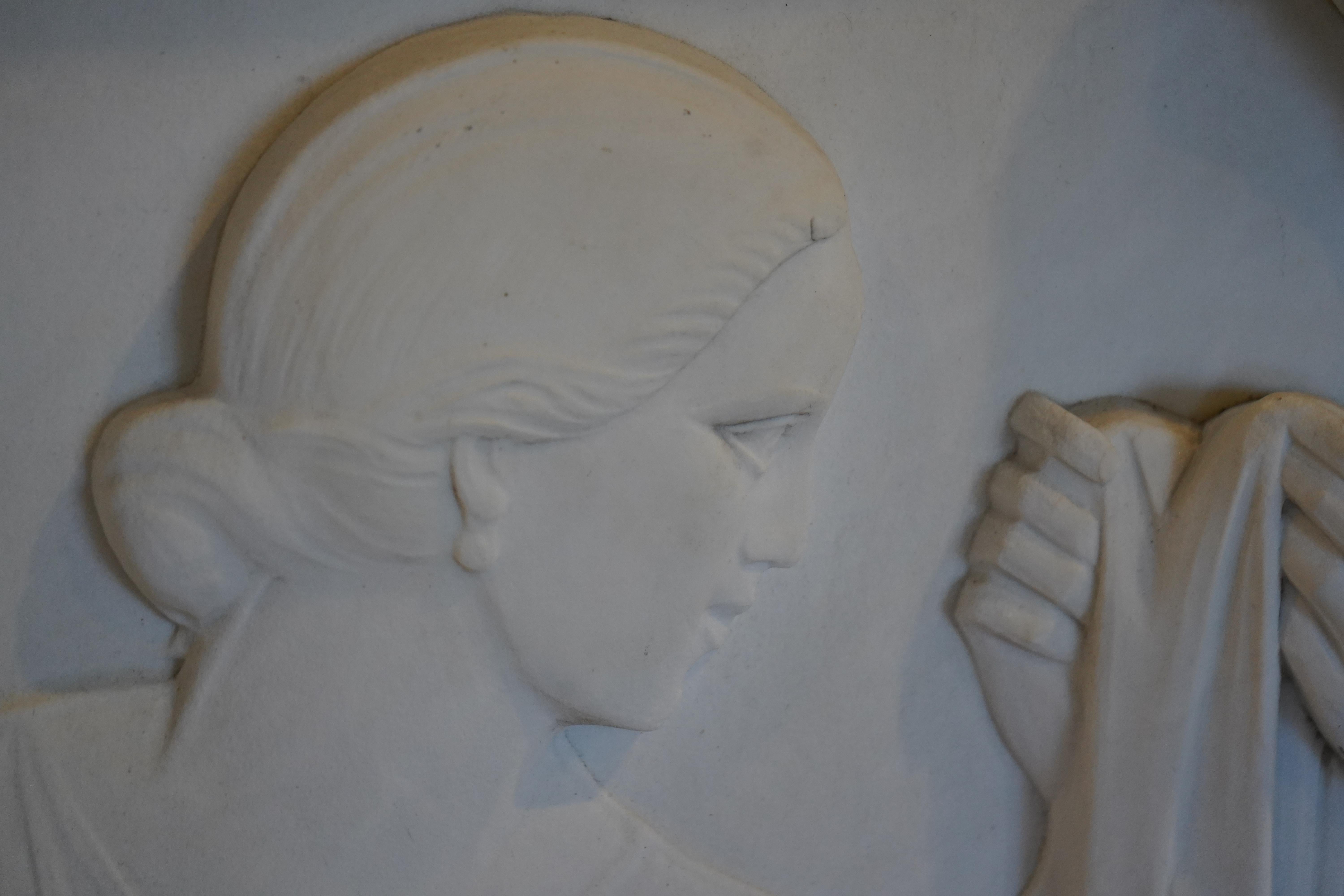 Grande sculpture française en marbre Carrera Art Deco en vente 4