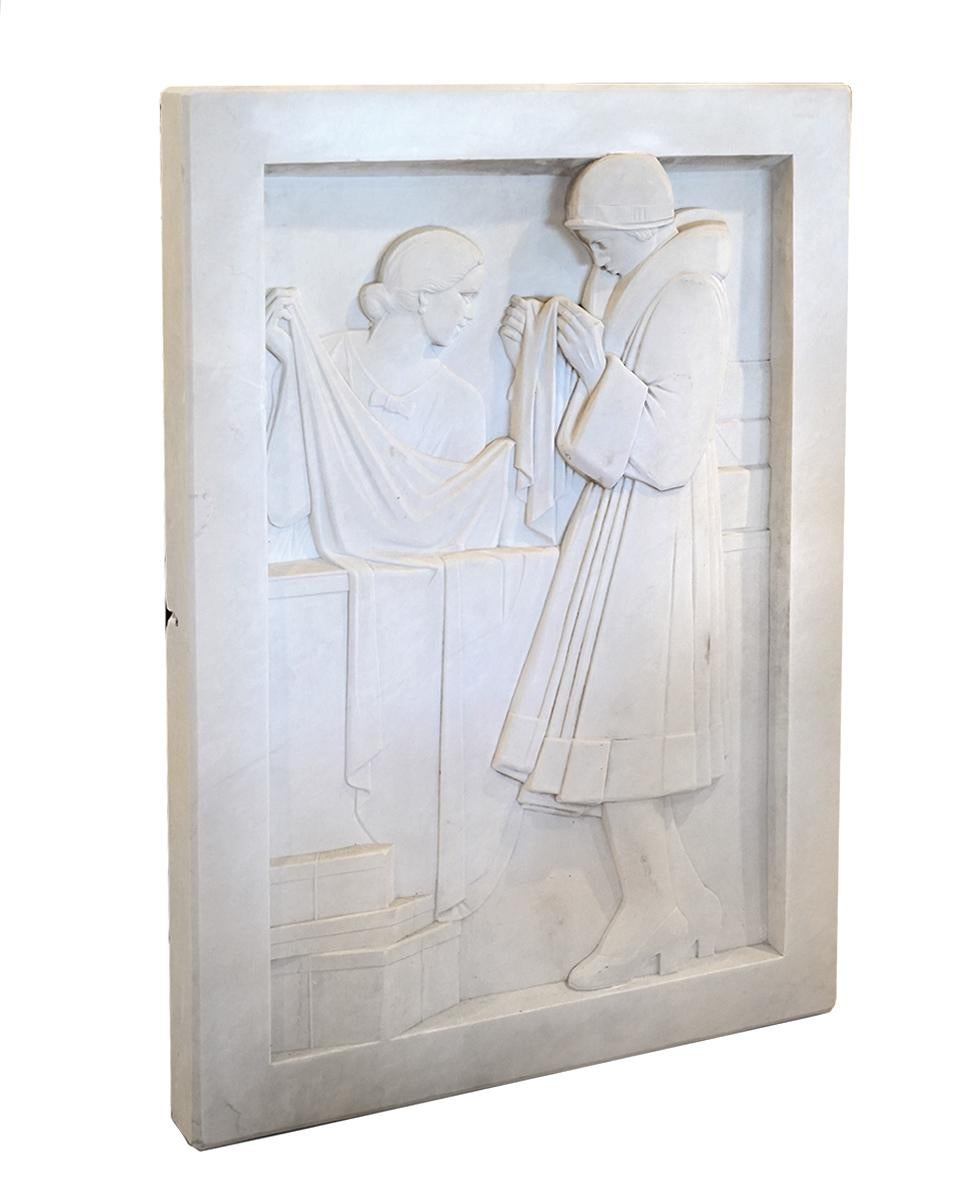 Français Grande sculpture française en marbre Carrera Art Deco en vente