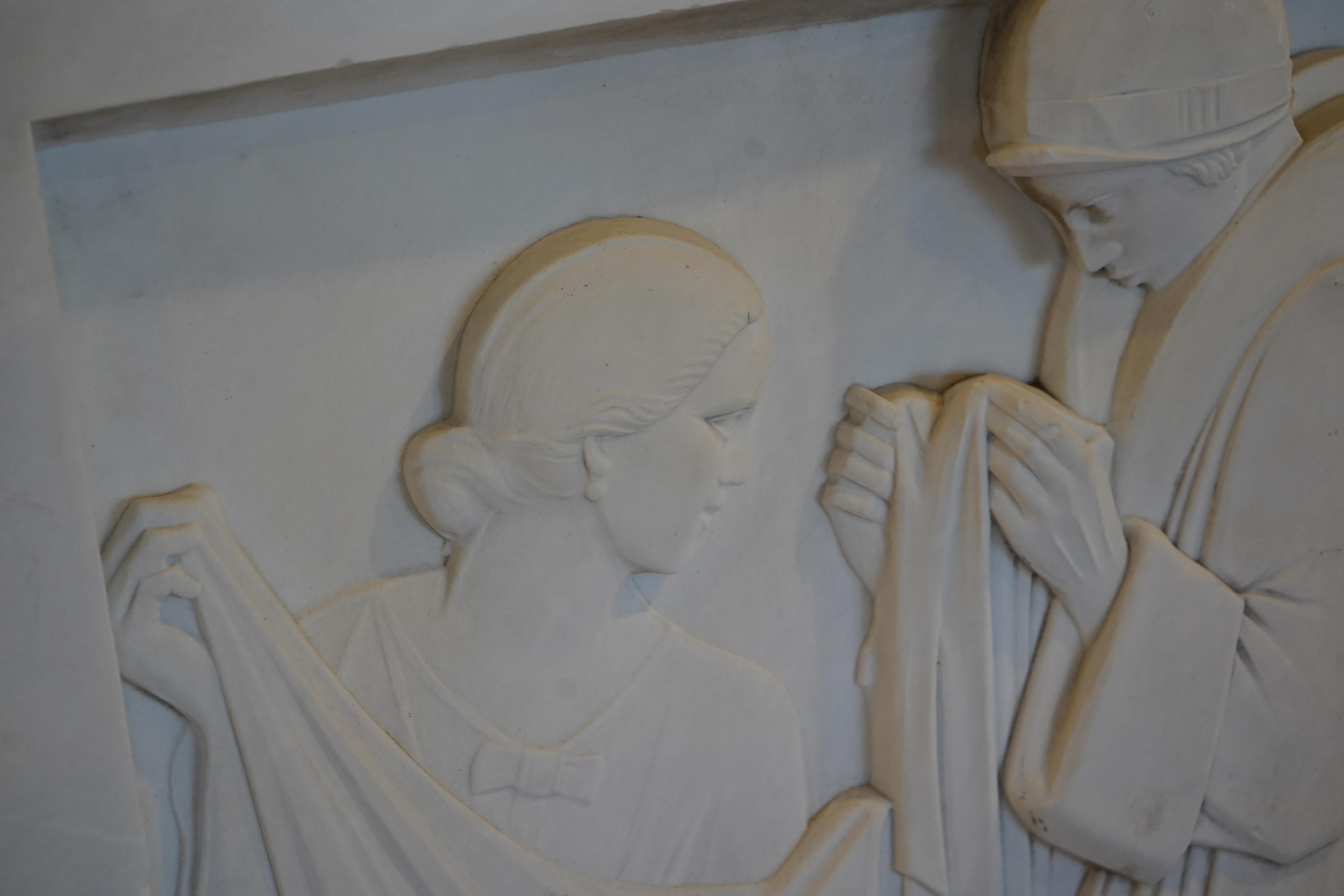 20ième siècle Grande sculpture française en marbre Carrera Art Deco en vente