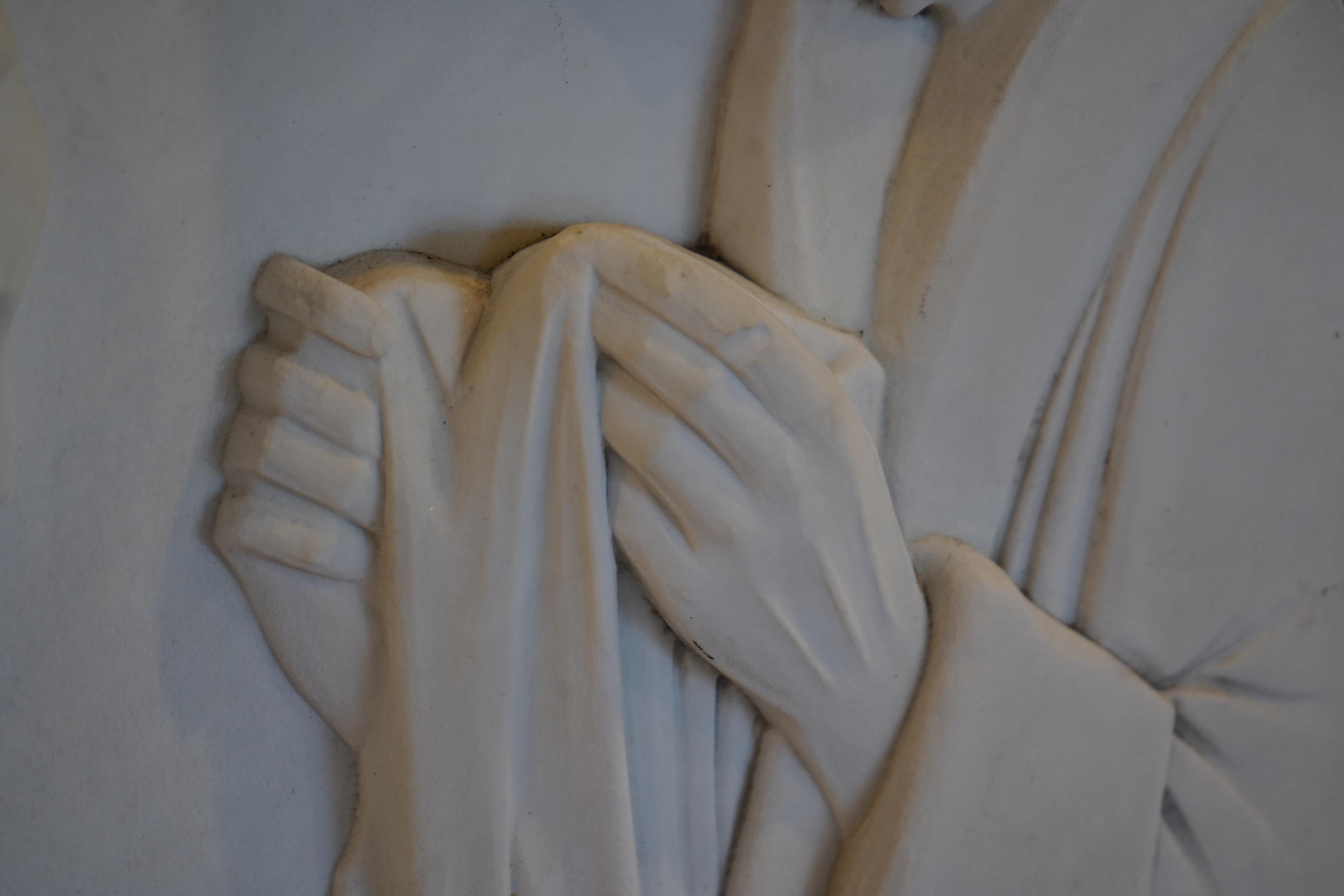 Grande sculpture française en marbre Carrera Art Deco en vente 2