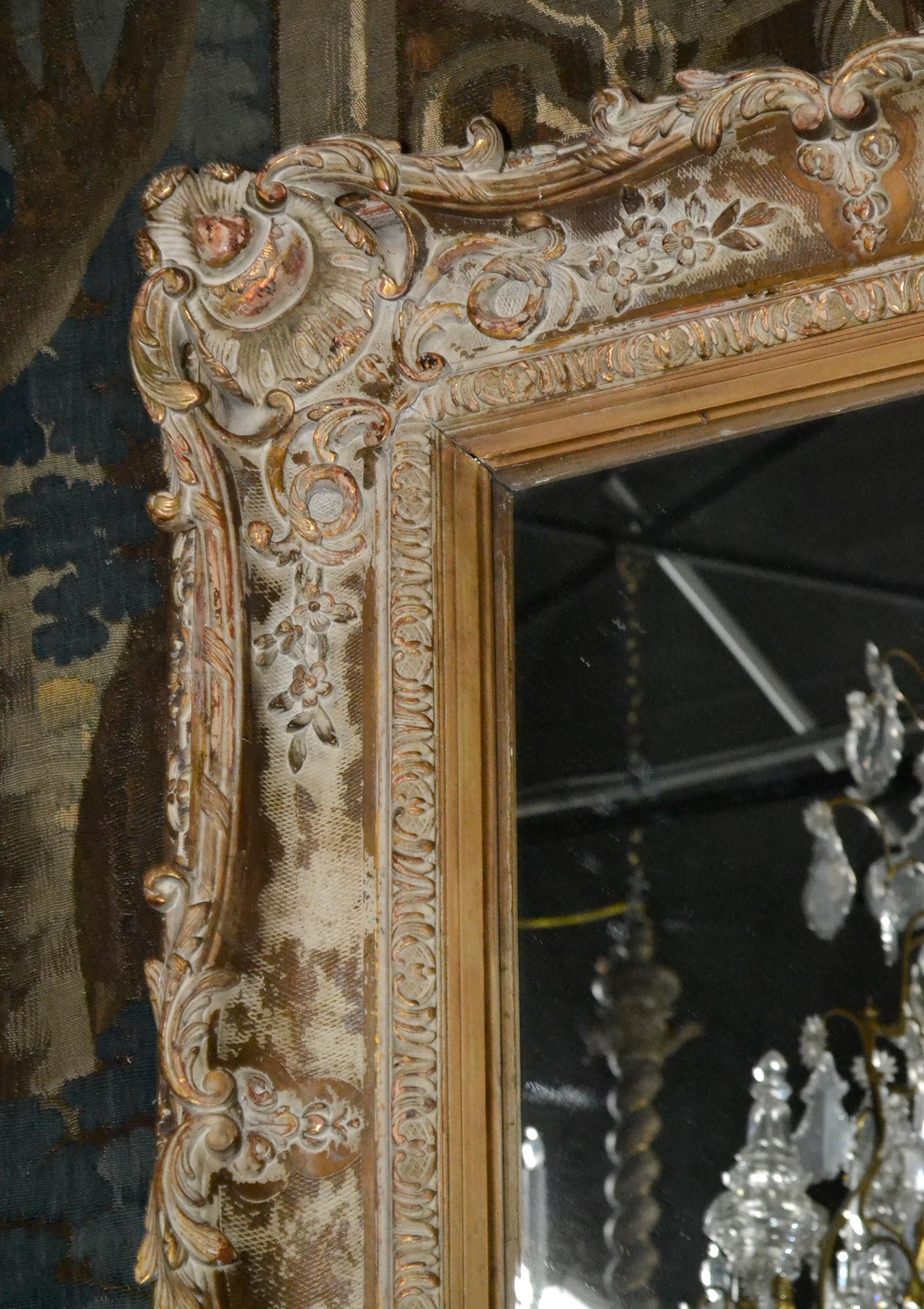 Large French Carved Giltwood Mirror In Good Condition In Dallas, TX