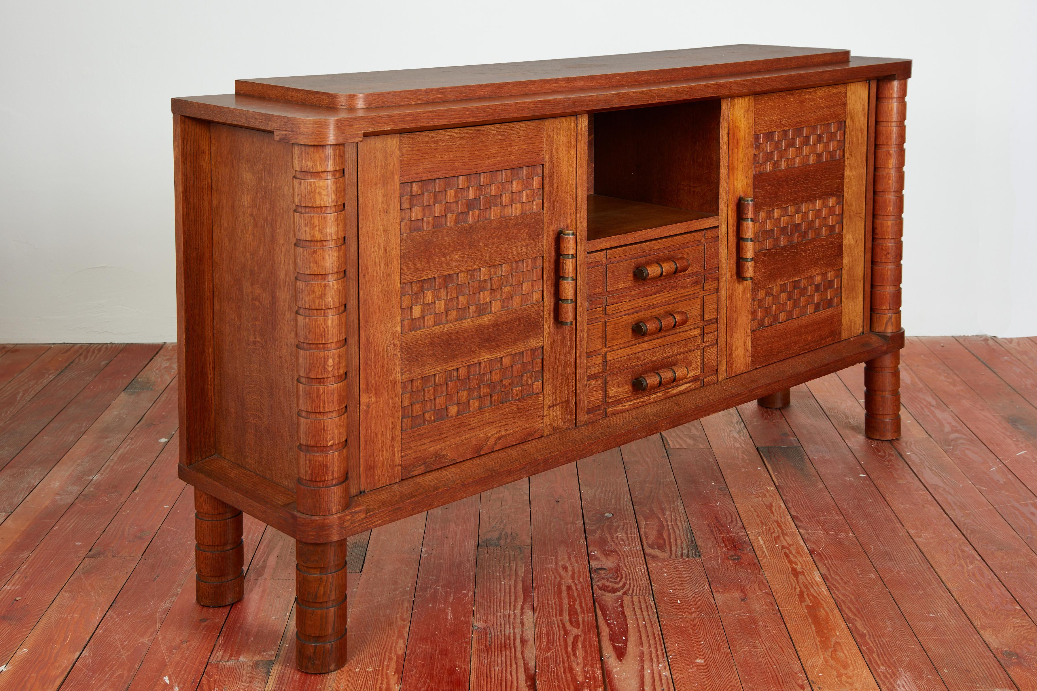 Large French Carved Sideboard in Oak   In Good Condition For Sale In Beverly Hills, CA
