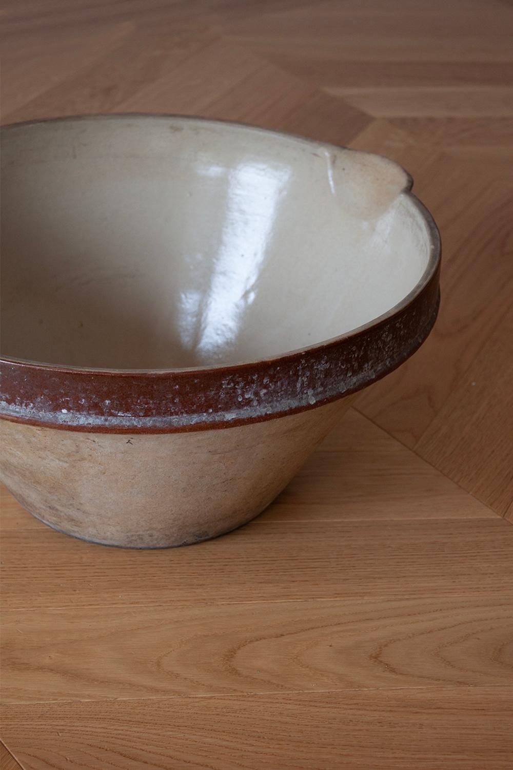 Große französische Gresalle- oder Tian-Schale aus Keramik aus der Provence (Handgefertigt) im Angebot