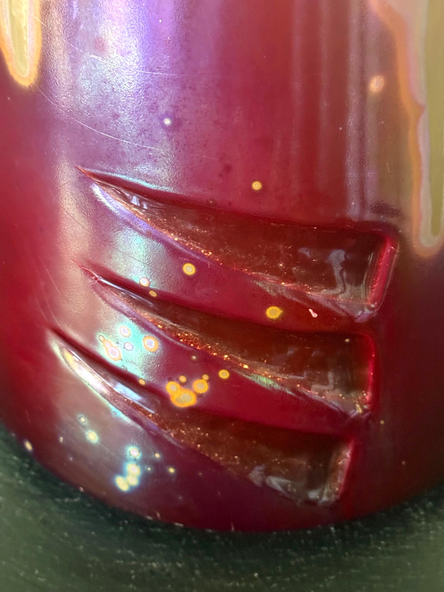 Grande vaso francese in ceramica con smalto iridescente di Clement Massier in vendita 5