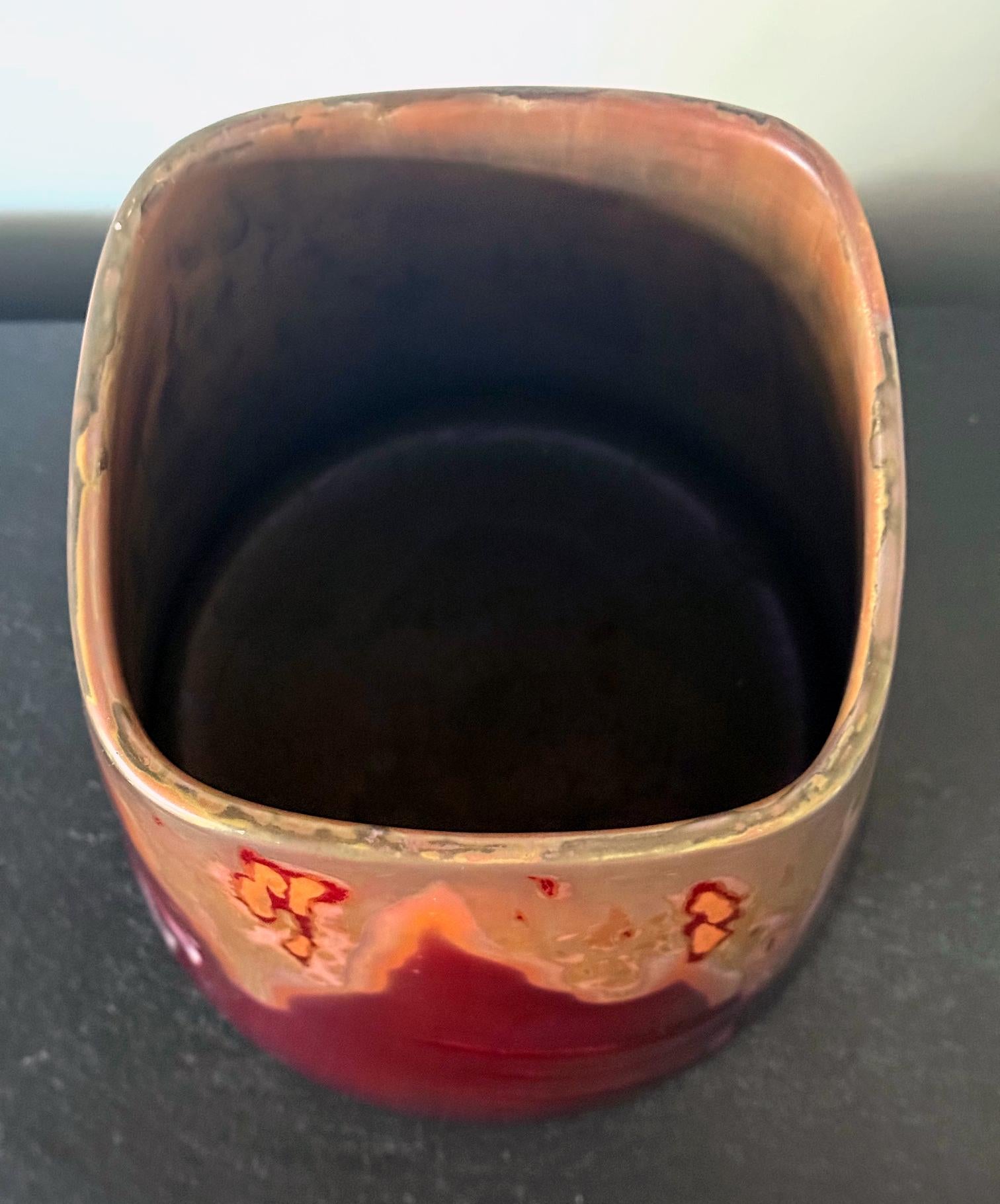 Grande vaso francese in ceramica con smalto iridescente di Clement Massier in vendita 8