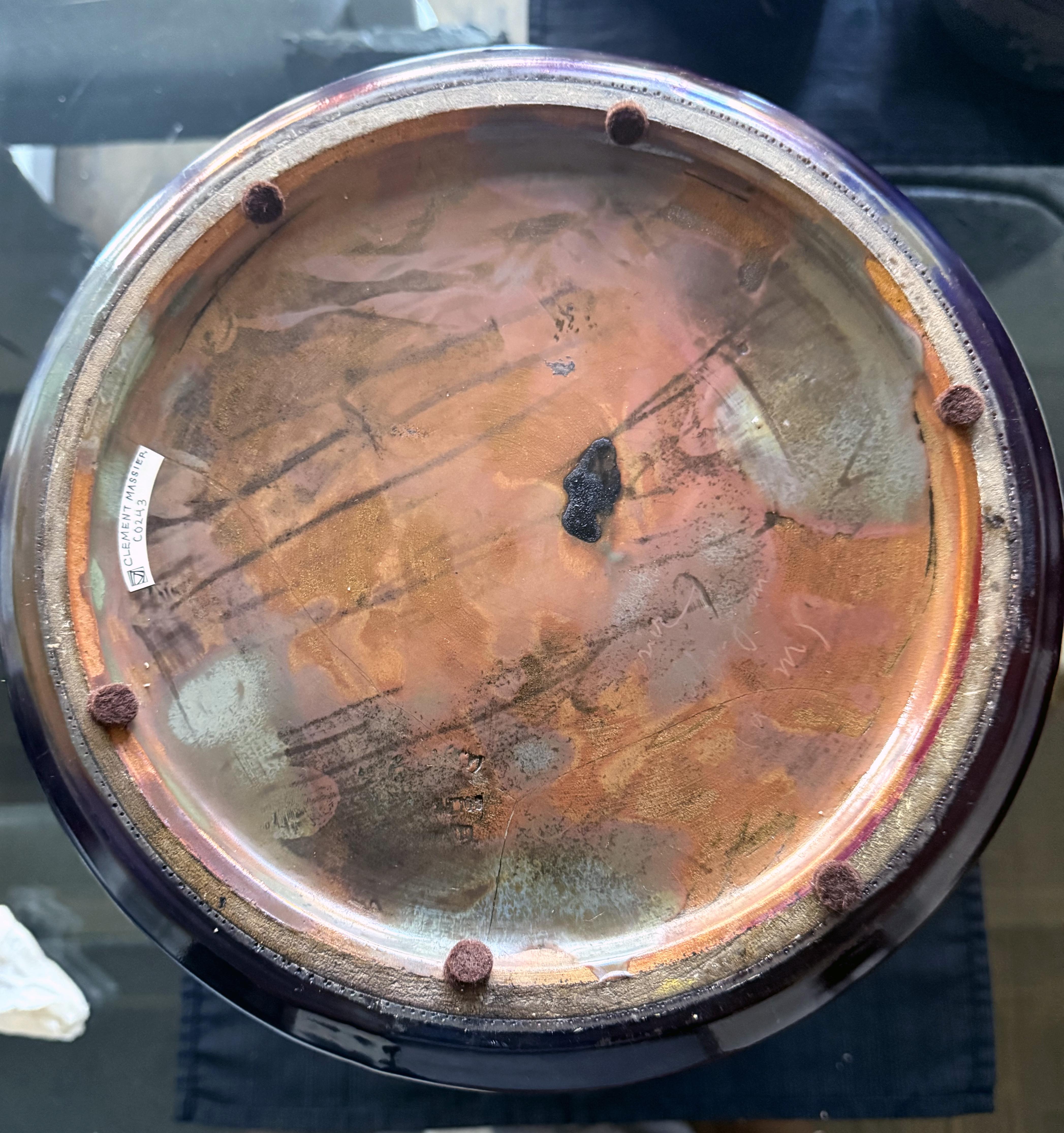 Grande vaso francese in ceramica con smalto iridescente di Clement Massier in vendita 10