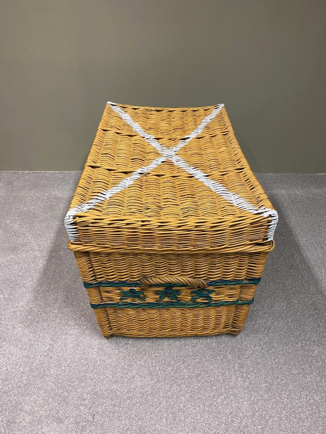 Large French Champagne Wicker Basket Trunk, 1930s, France 1