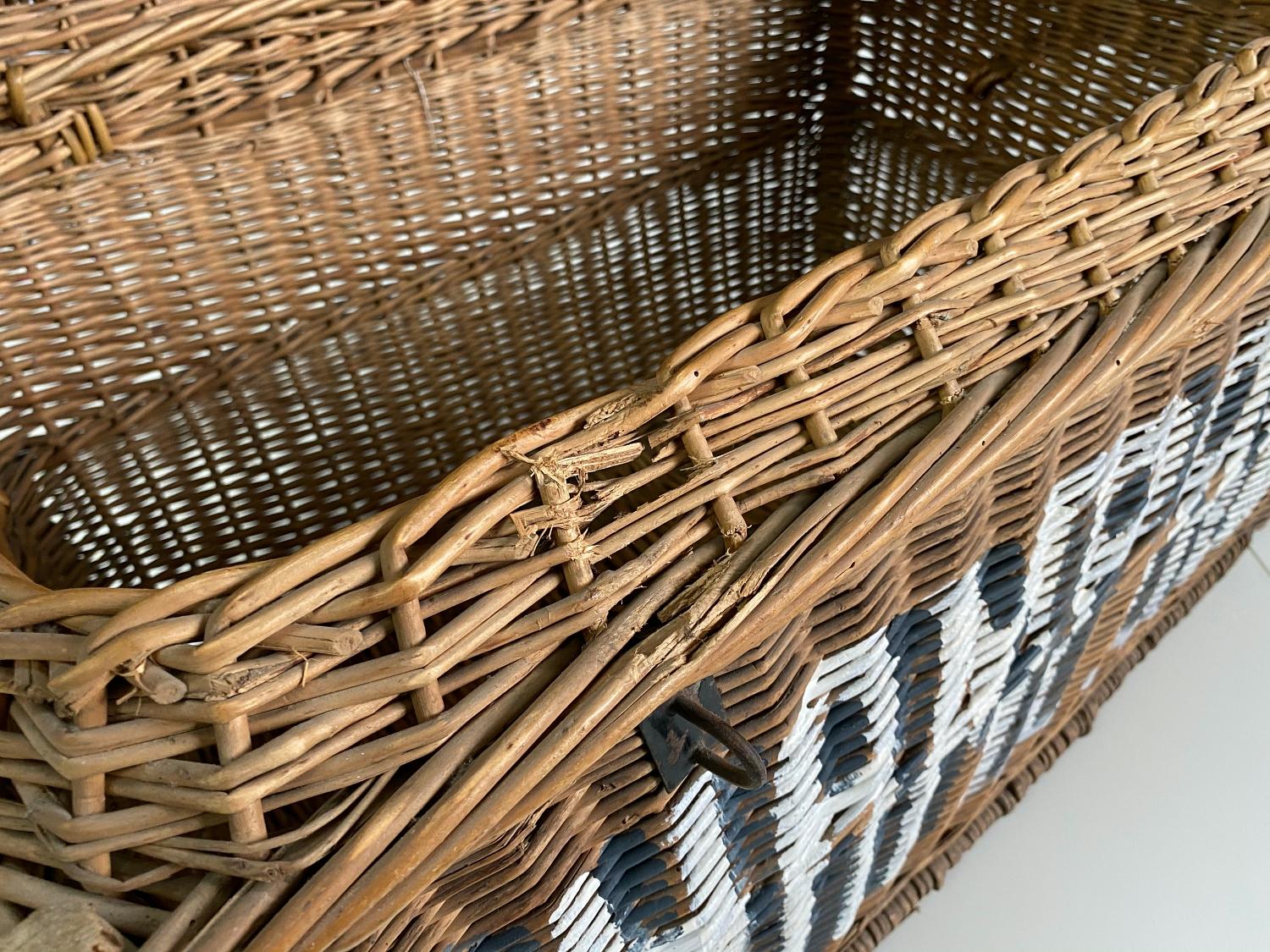 Large French Champagne Wicker Basket Trunk, 1936, France 3