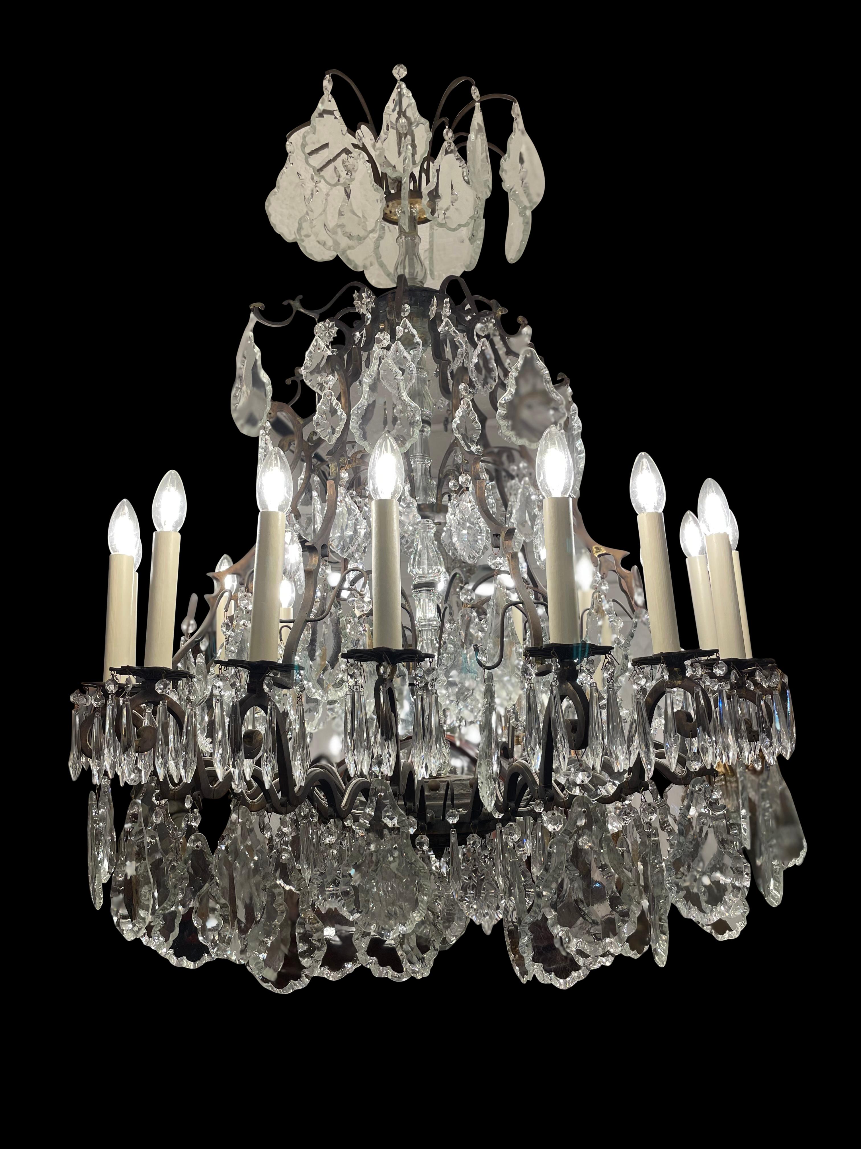 Large French Chandelier, 20th Century In Excellent Condition For Sale In London, GB