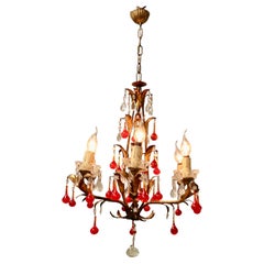 Grande lampadario francese con gocce rosse “rossetto”
