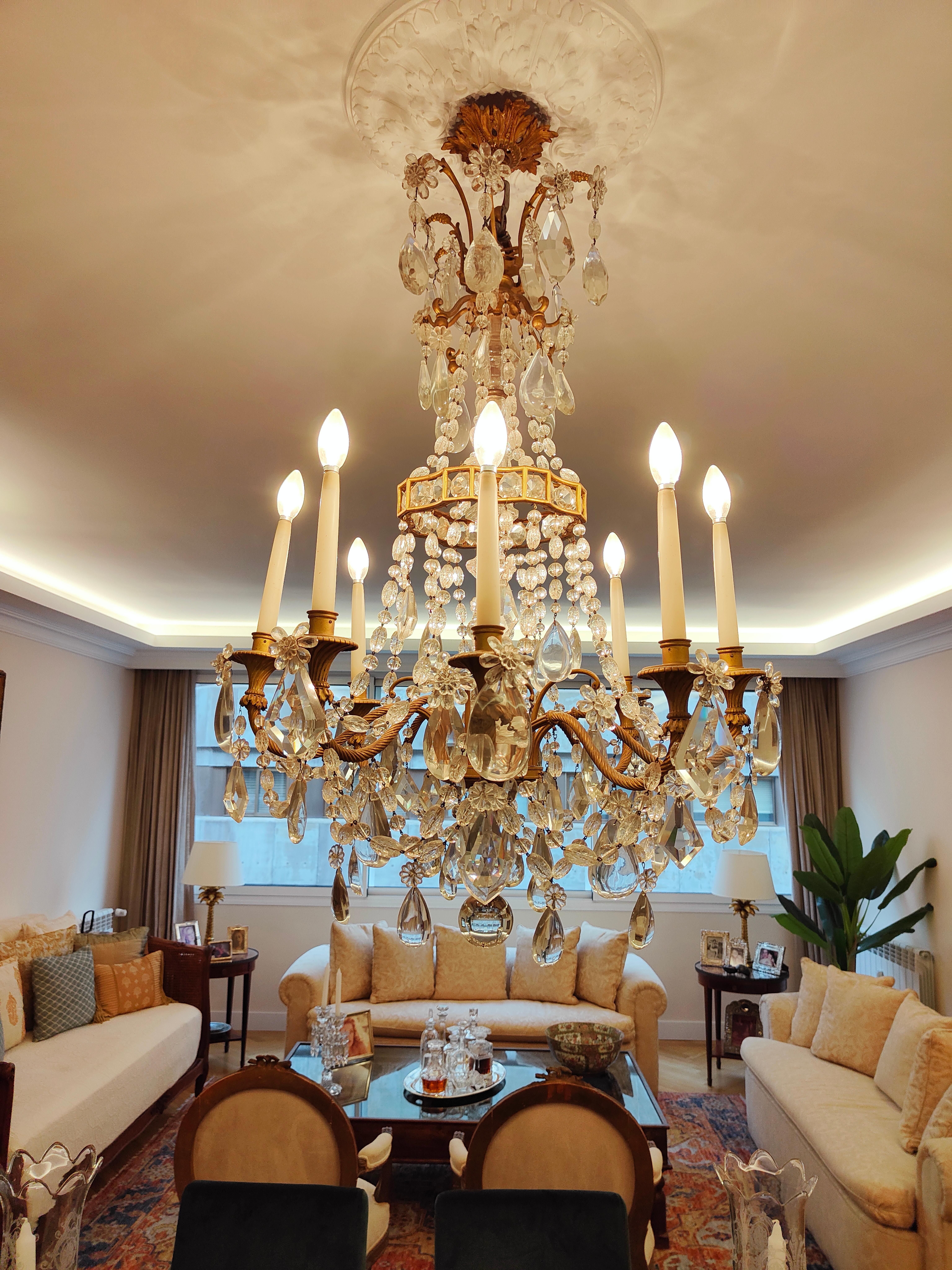 Cut Glass Large French Chandelier in Gilt Bronze and Faceted Glass from the XIX For Sale