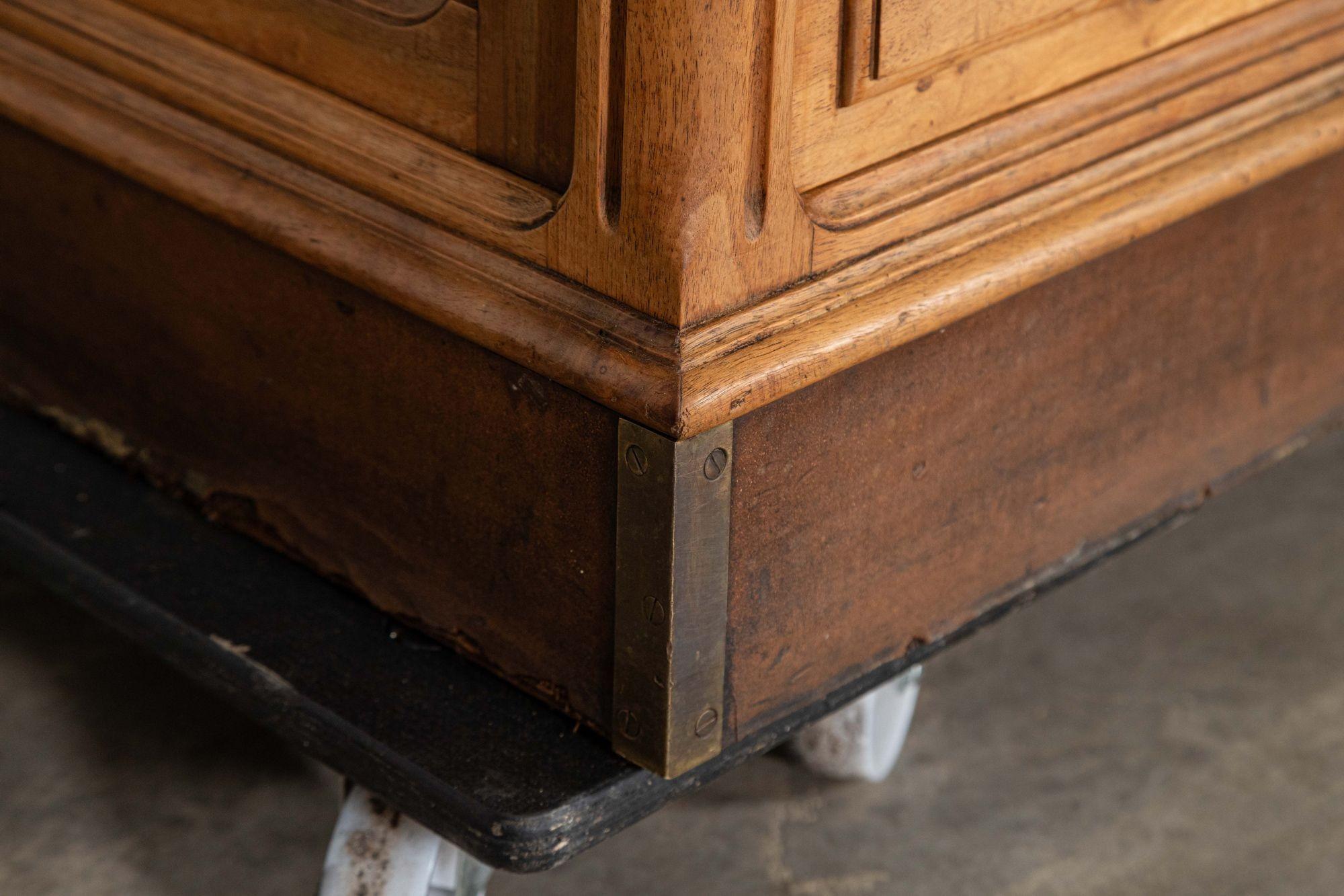 Grande vetrina da farmacia francese in ciliegio in vendita 13