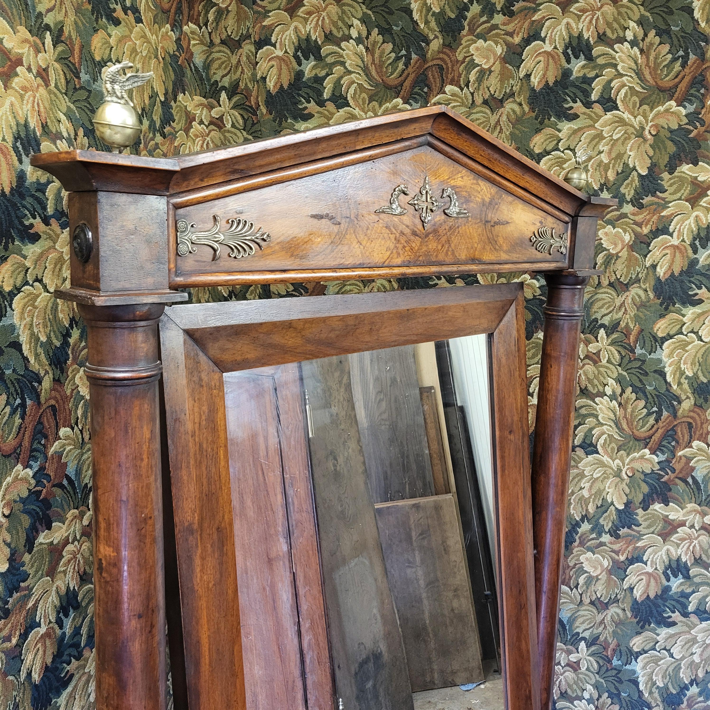 Large French cheval mirror In Good Condition For Sale In Cheltenham, GB