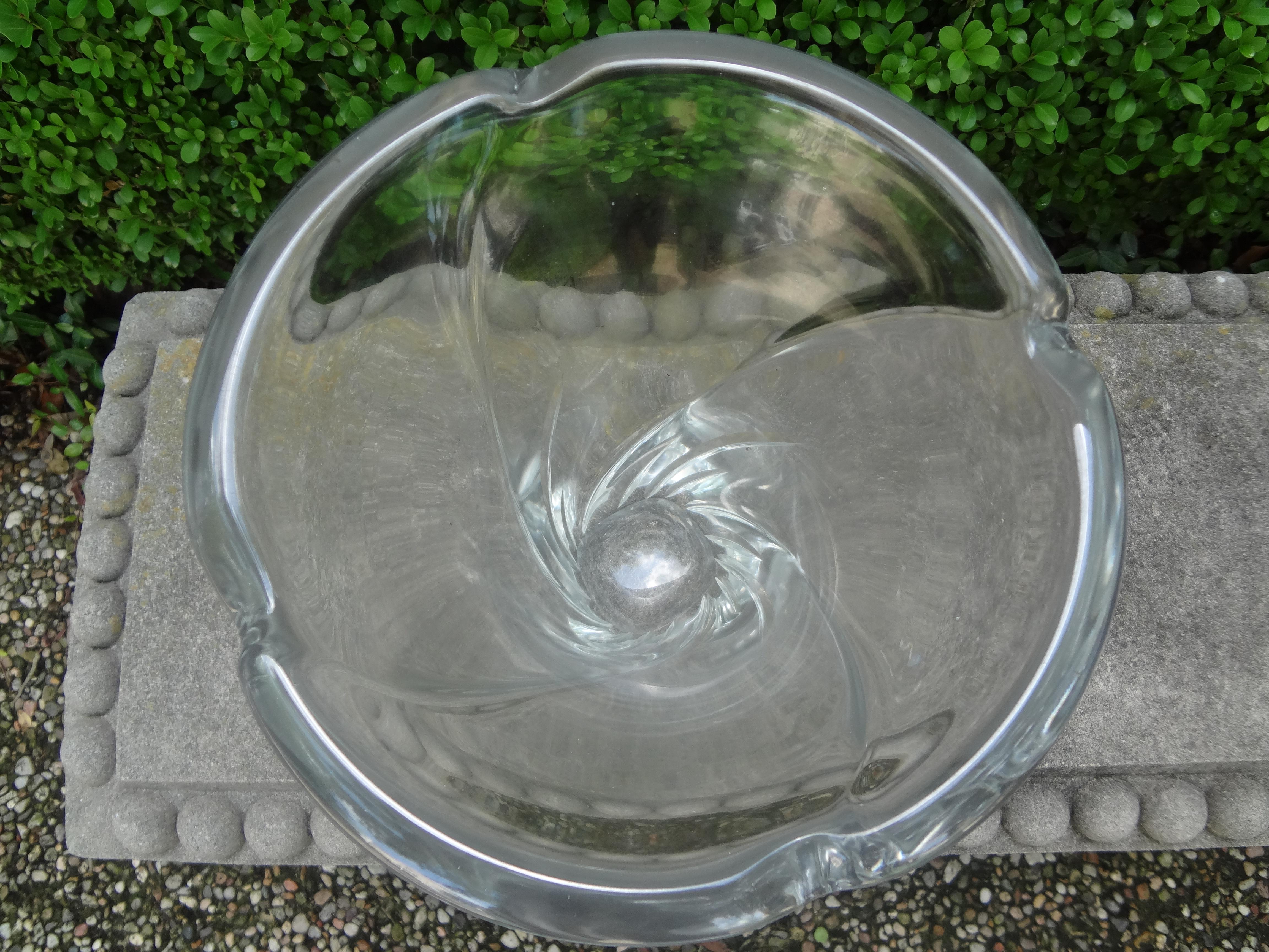 Große französische Vase aus klarem Kristall von Daum (Französisch) im Angebot