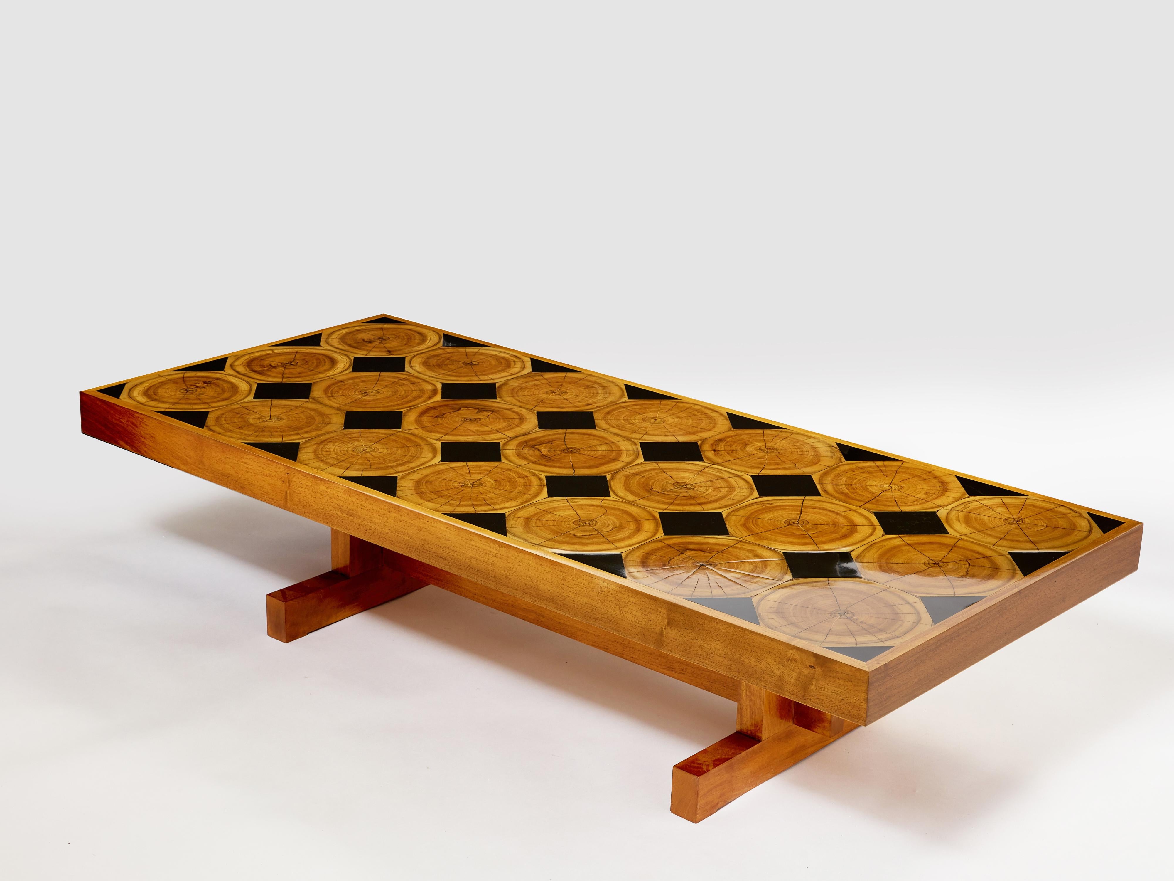Mid-Century Modern  Grande table basse française en bois d'Oak Wood pétrifié et plateau en ardoise 1960 en vente