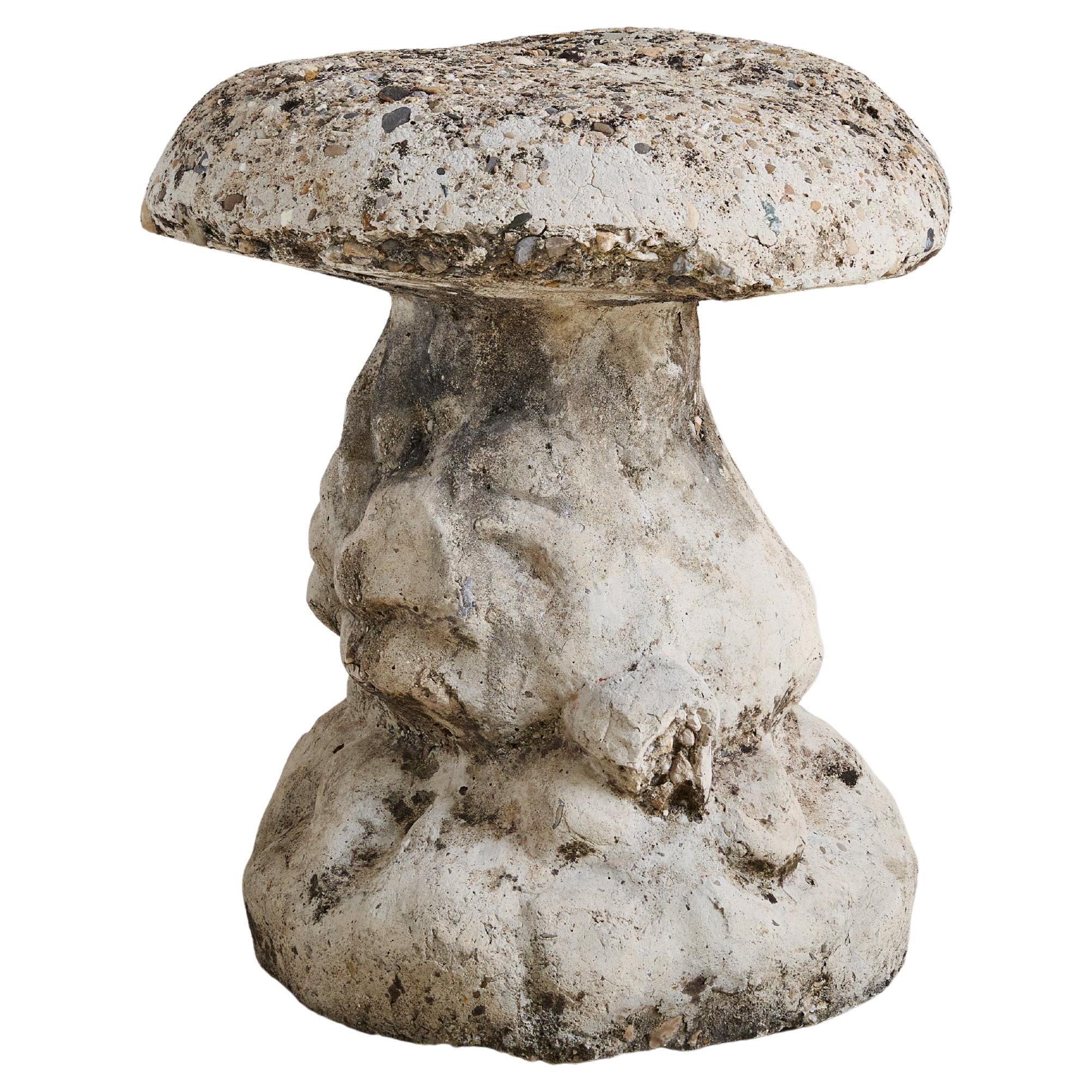 Grande sculpture de jardin champignons française en béton, années 1960 - 2 disponibles