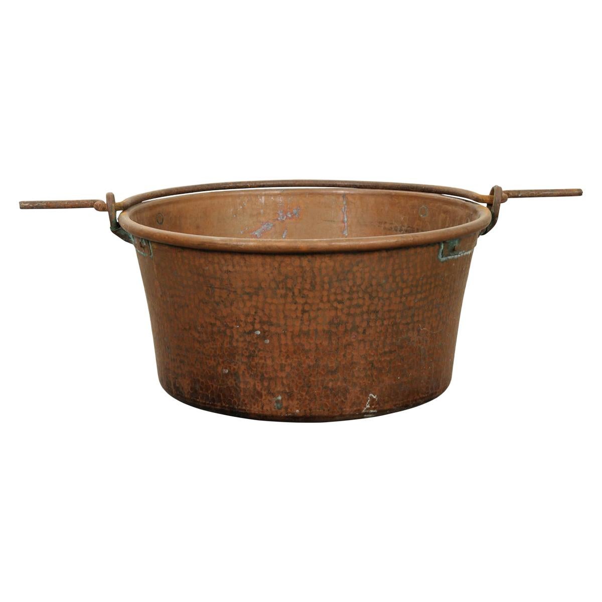 Grand pot en cuivre français avec poignée de suspension en fer