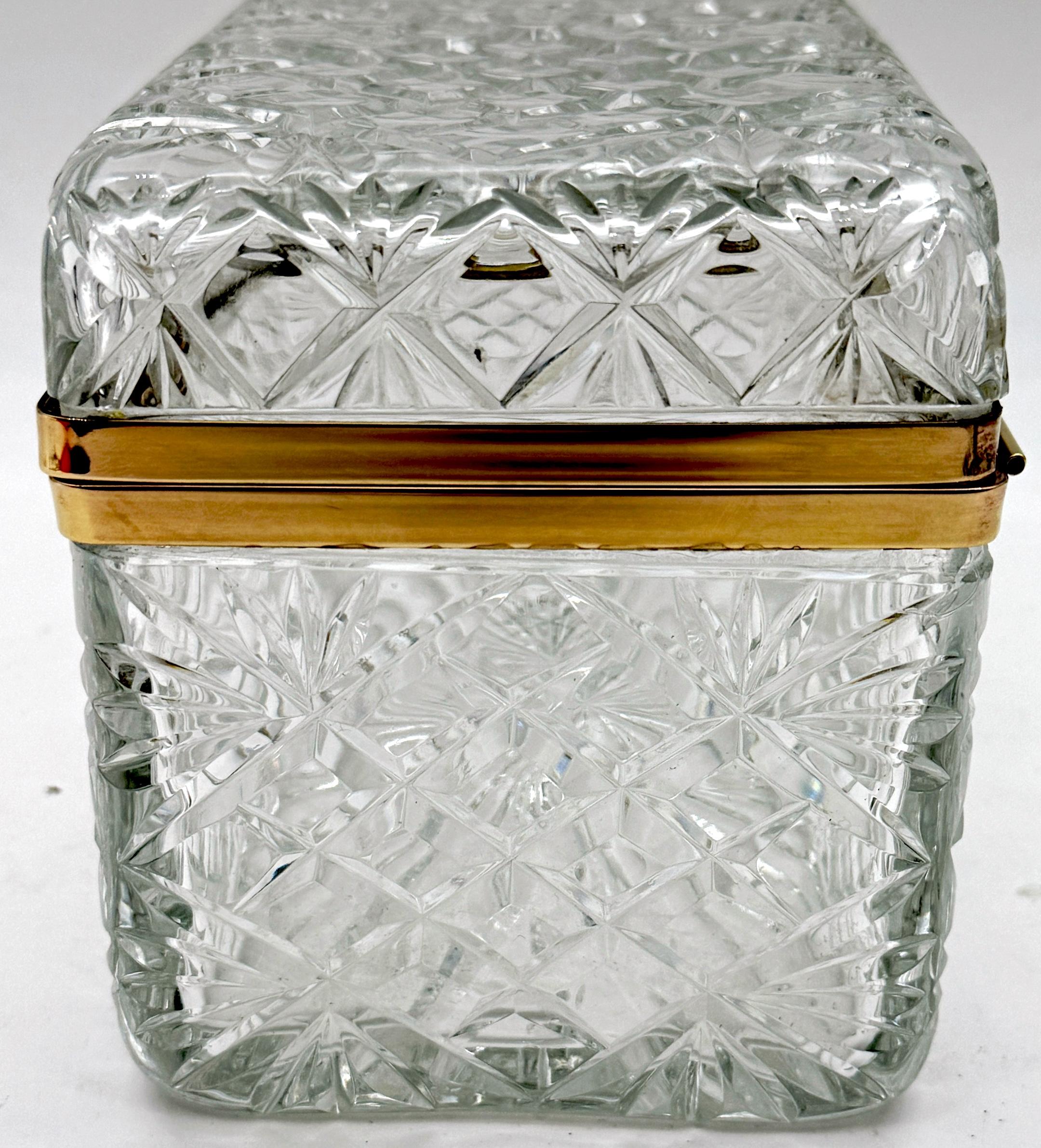 Large French Cut Crystal Rectangular Table Box, Attributed to Baccarat In Good Condition For Sale In West Palm Beach, FL