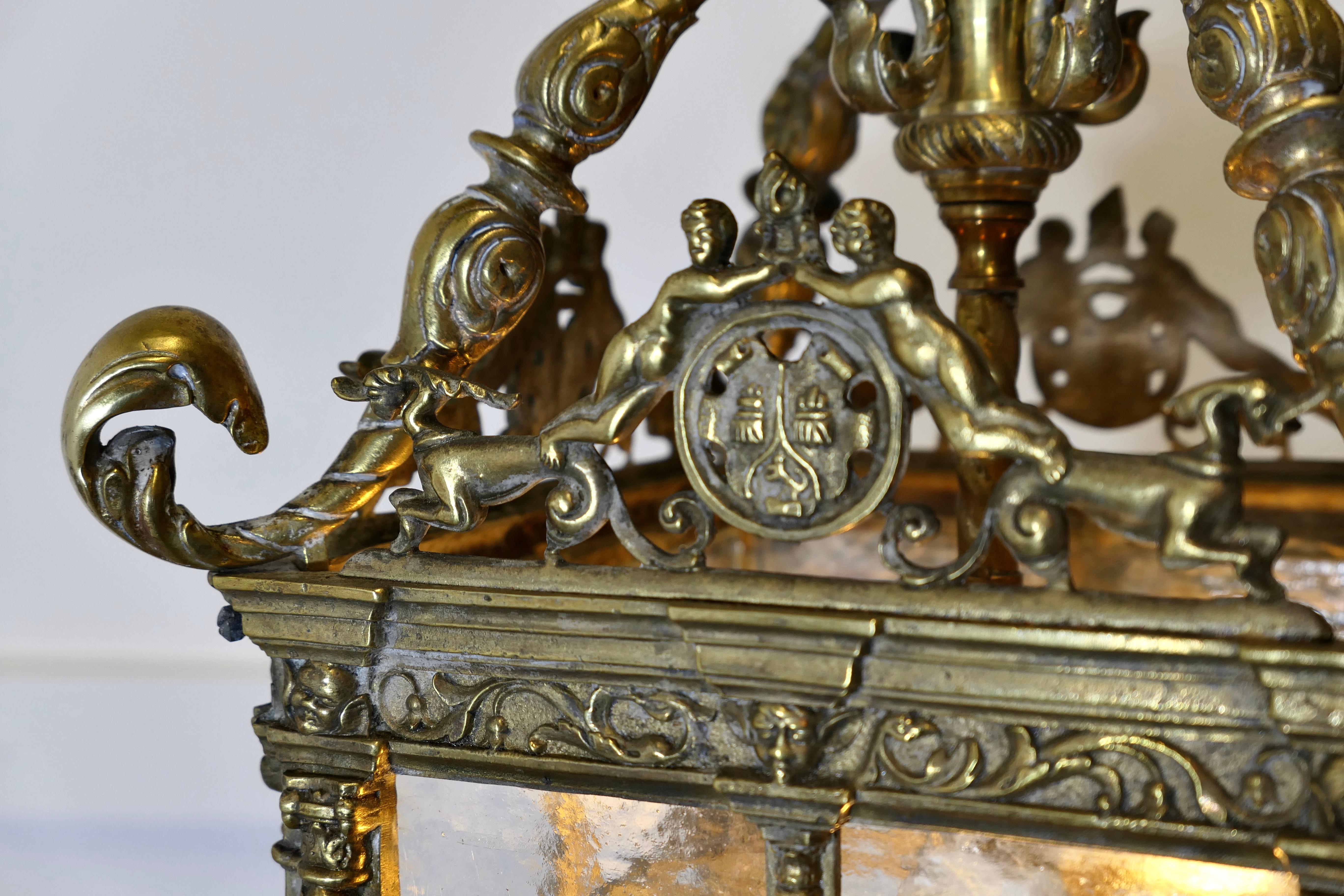 Gran lámpara de techo gótica decorada en estilo francés para Hall en venta 6
