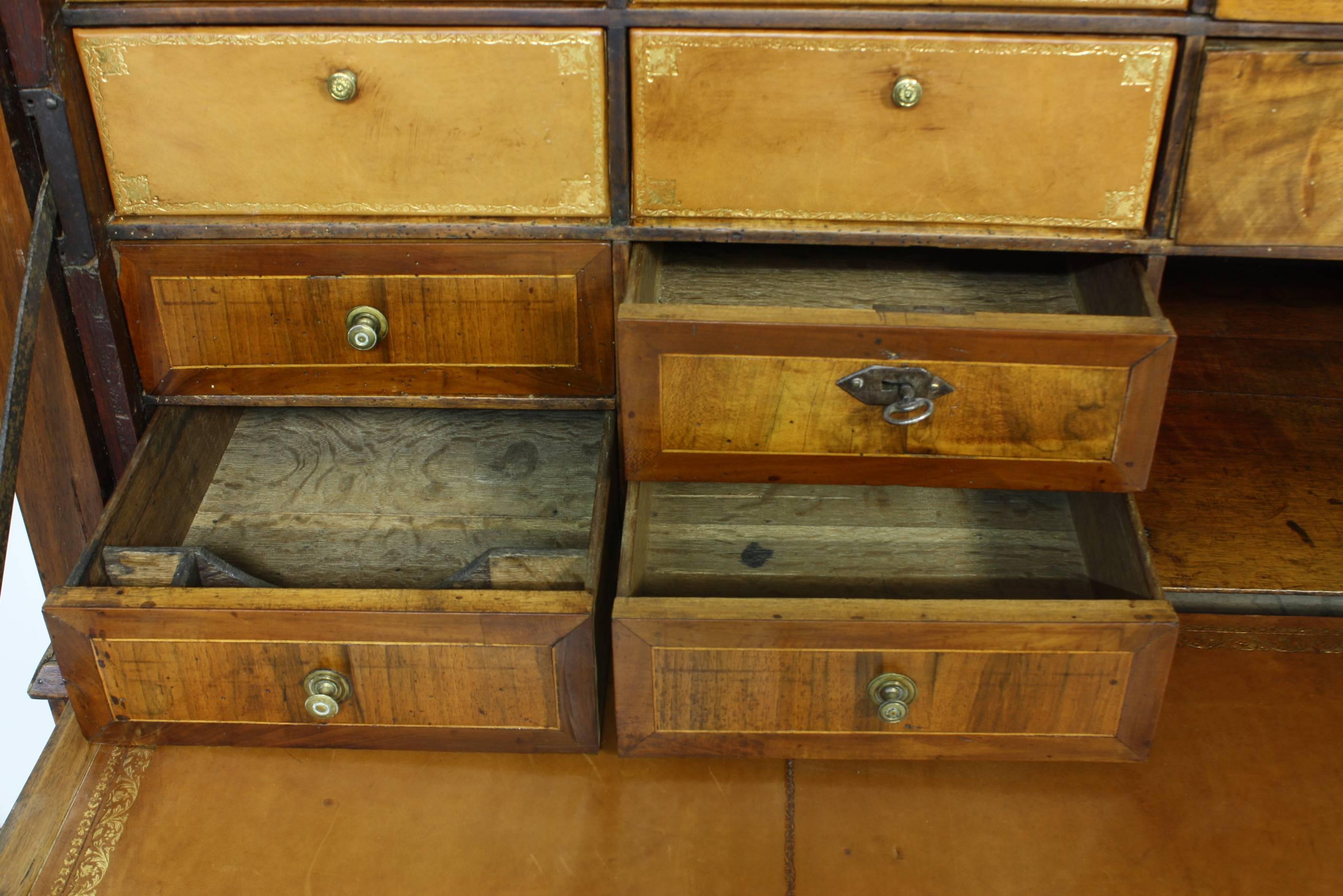 Large French Directoire Period Traveling Secretary Desk In Fair Condition For Sale In Pembroke, MA