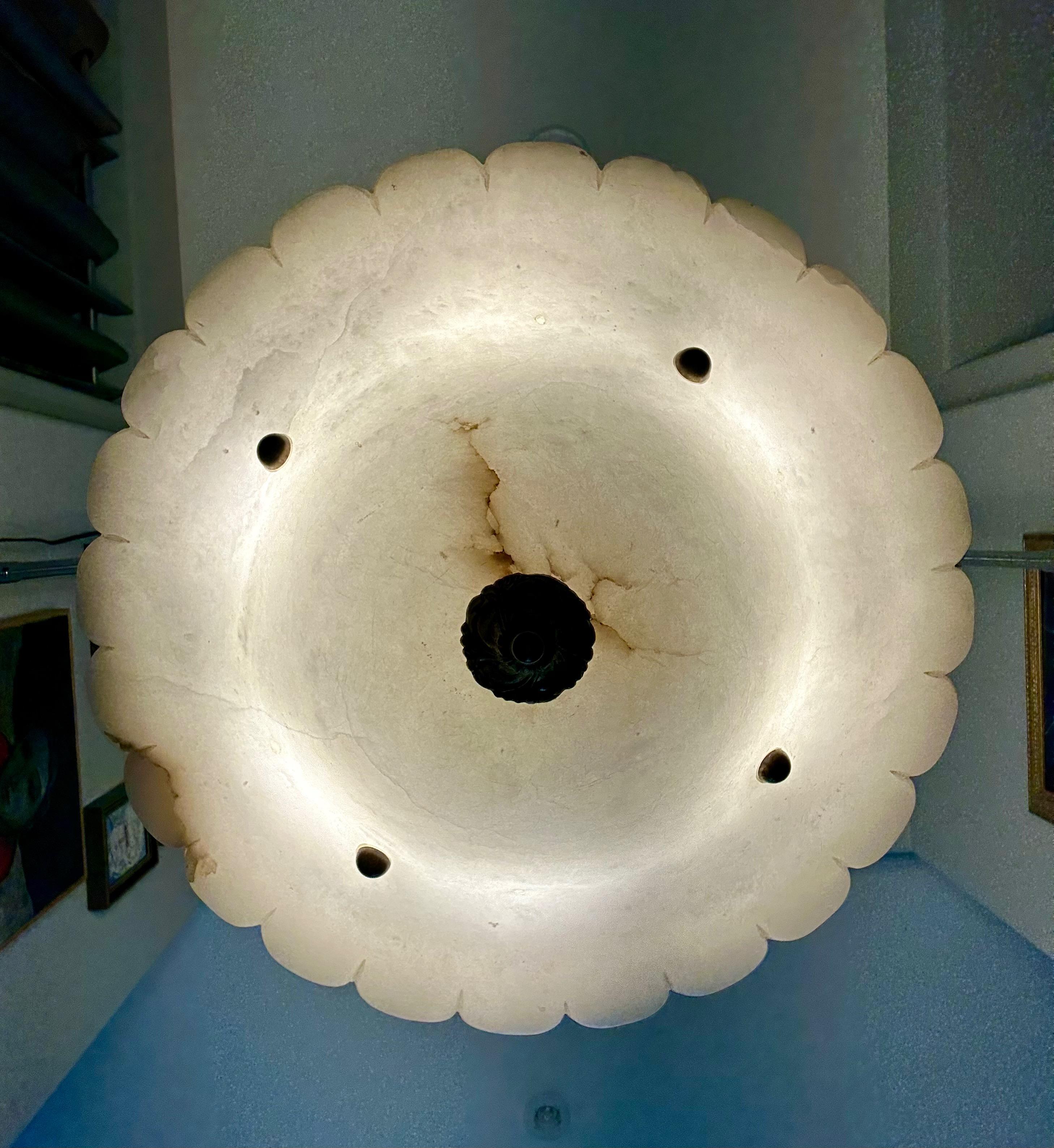 Grande lampadario a sospensione in alabastro in stile Directoire francese in vendita 5