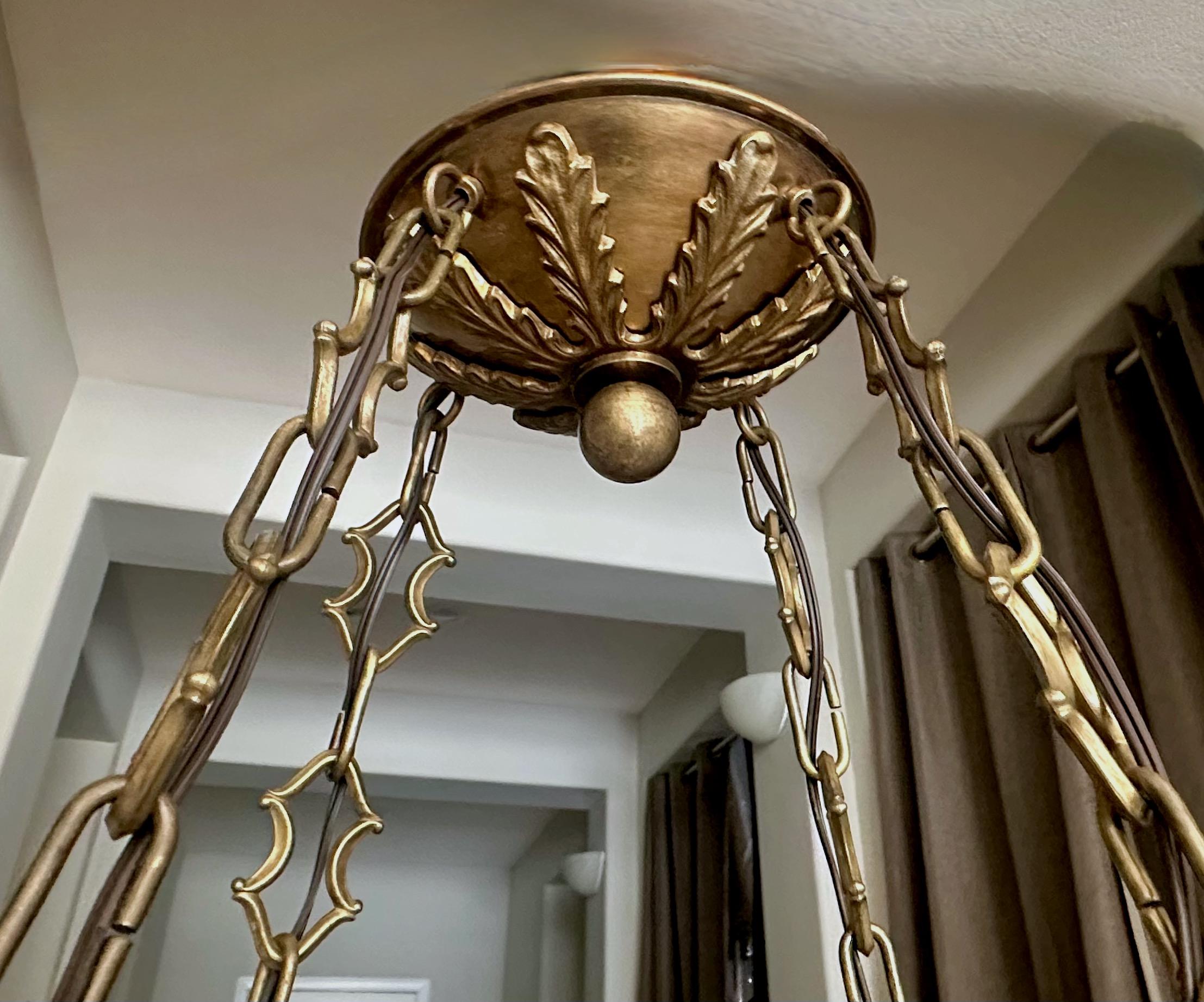 Grande lampadario a sospensione in alabastro in stile Directoire francese 7