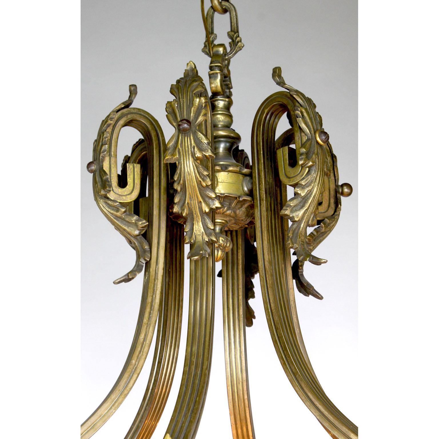 Large French Early 20th Century Art-Deco Bronze and Carved Alabaster Chandelier For Sale 2