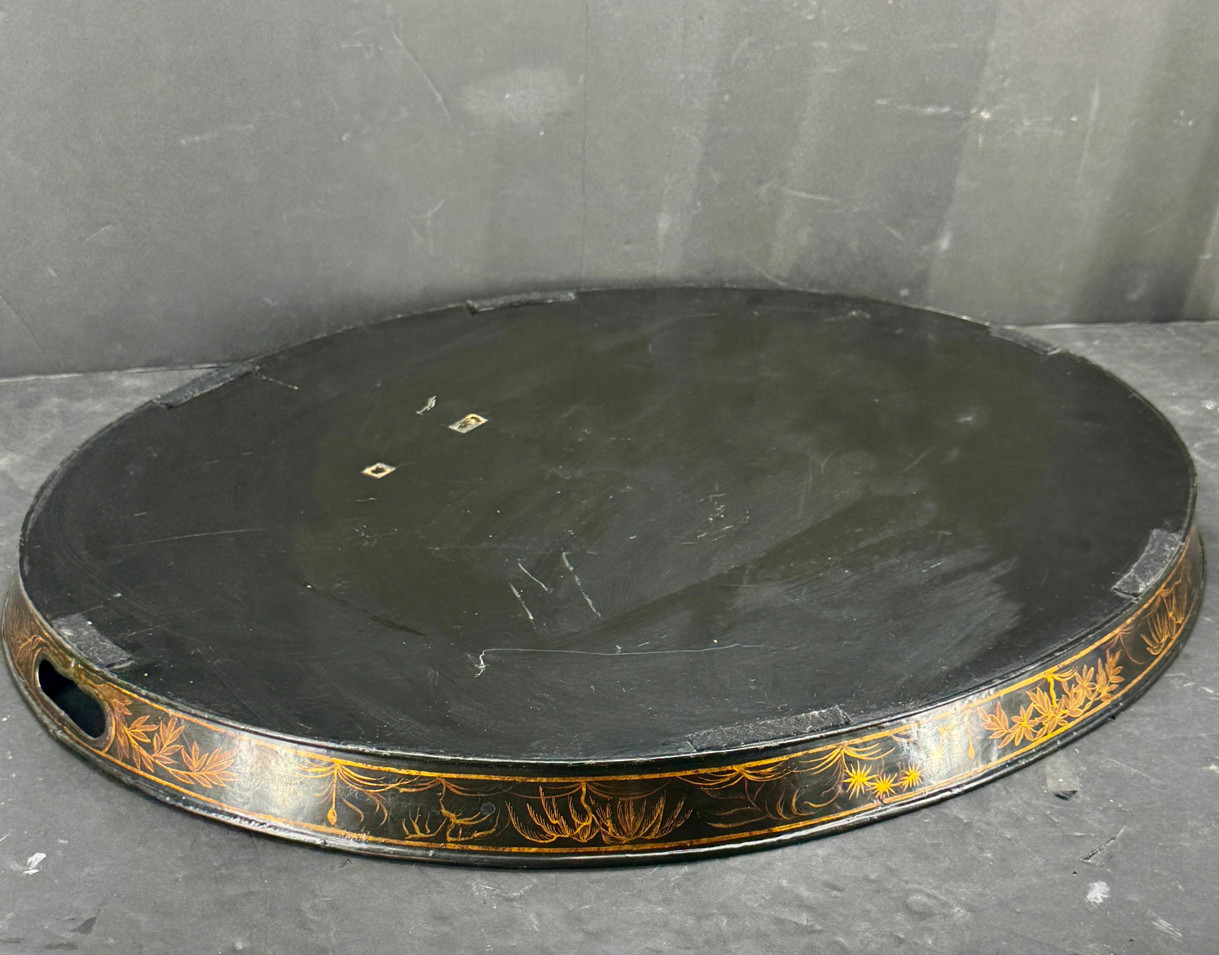 Gran bandeja ovalada pintada con motivos costeros del Imperio francés en venta 11
