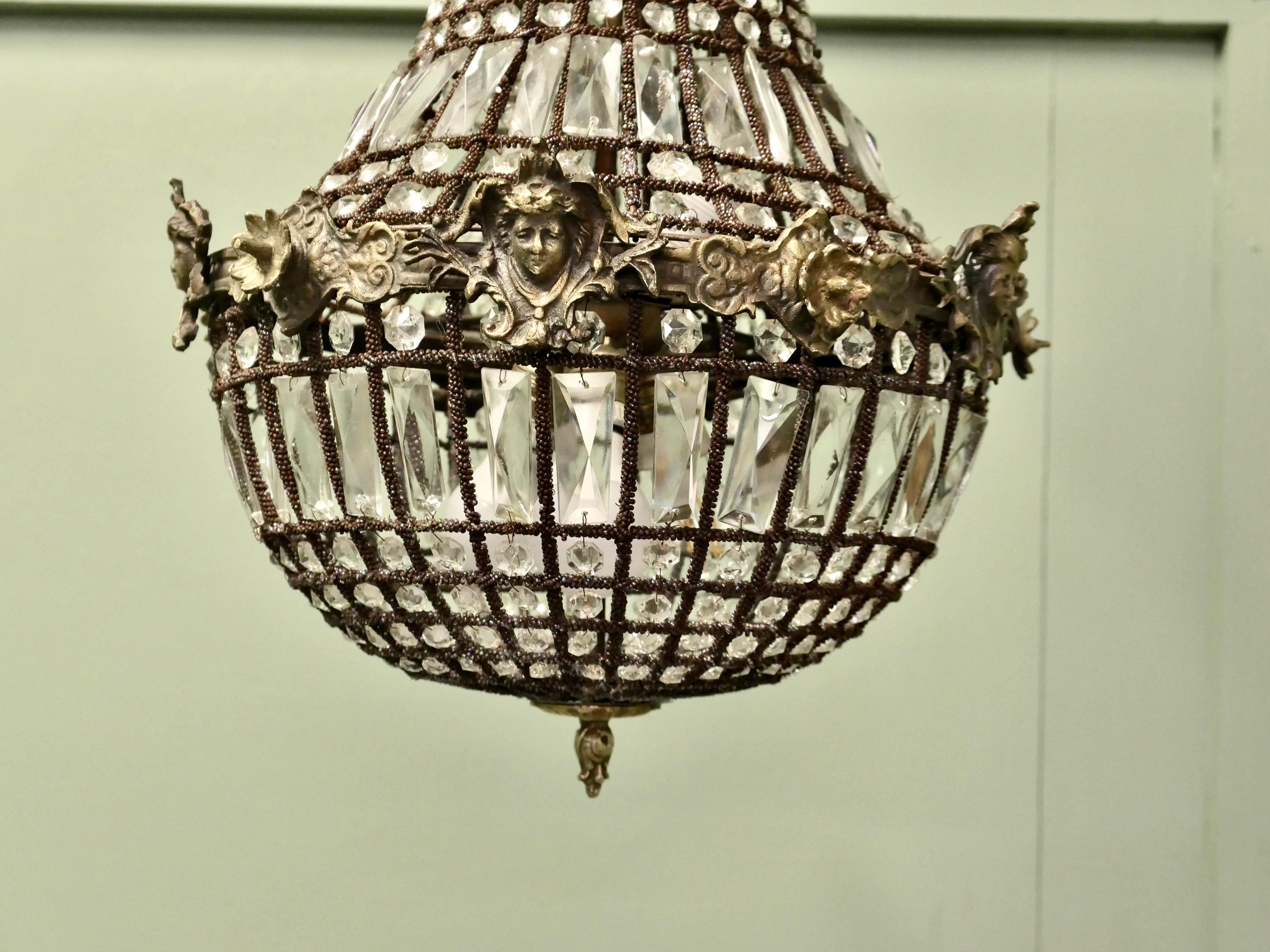 Grand lustre à ballons de style Empire français Une belle pièce en vente 1