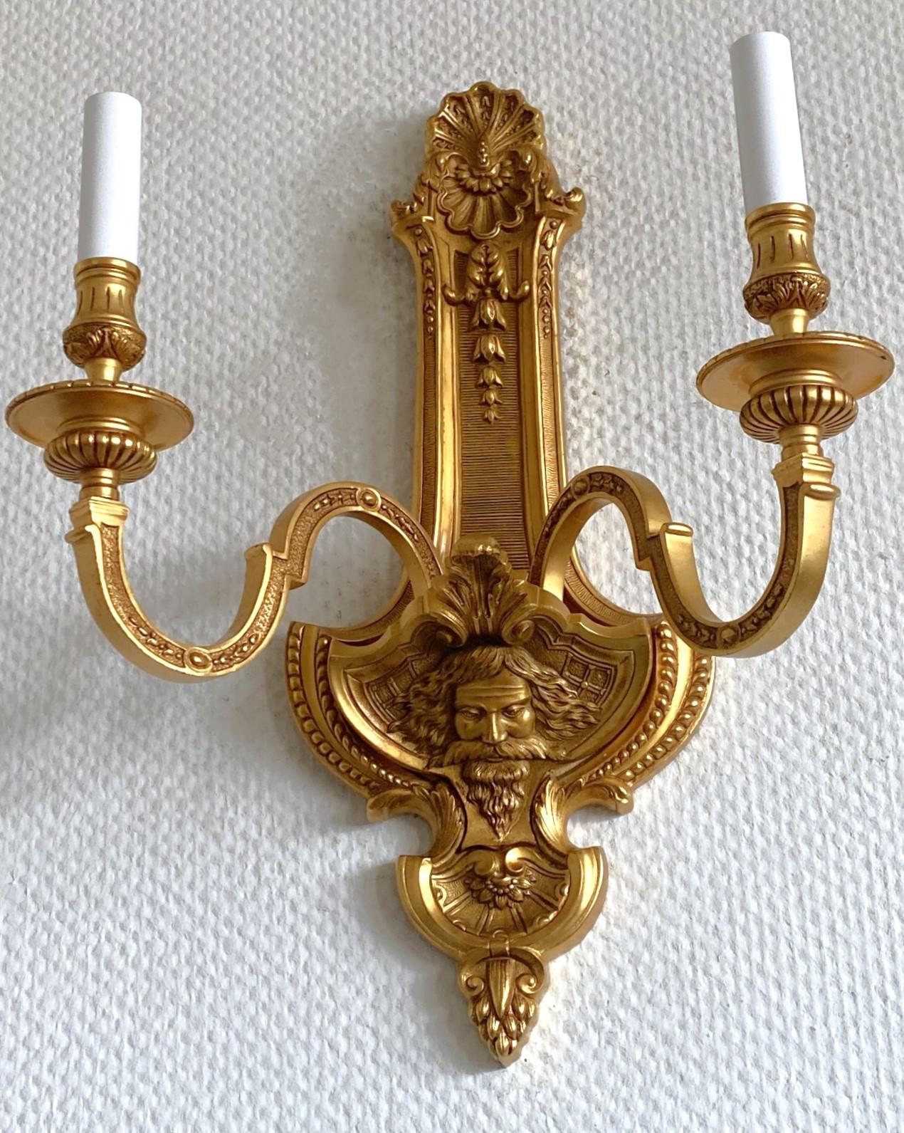 French Louis XV Style Gilt Bronze Sconce Wall Light, France 1920-1929 For Sale 6