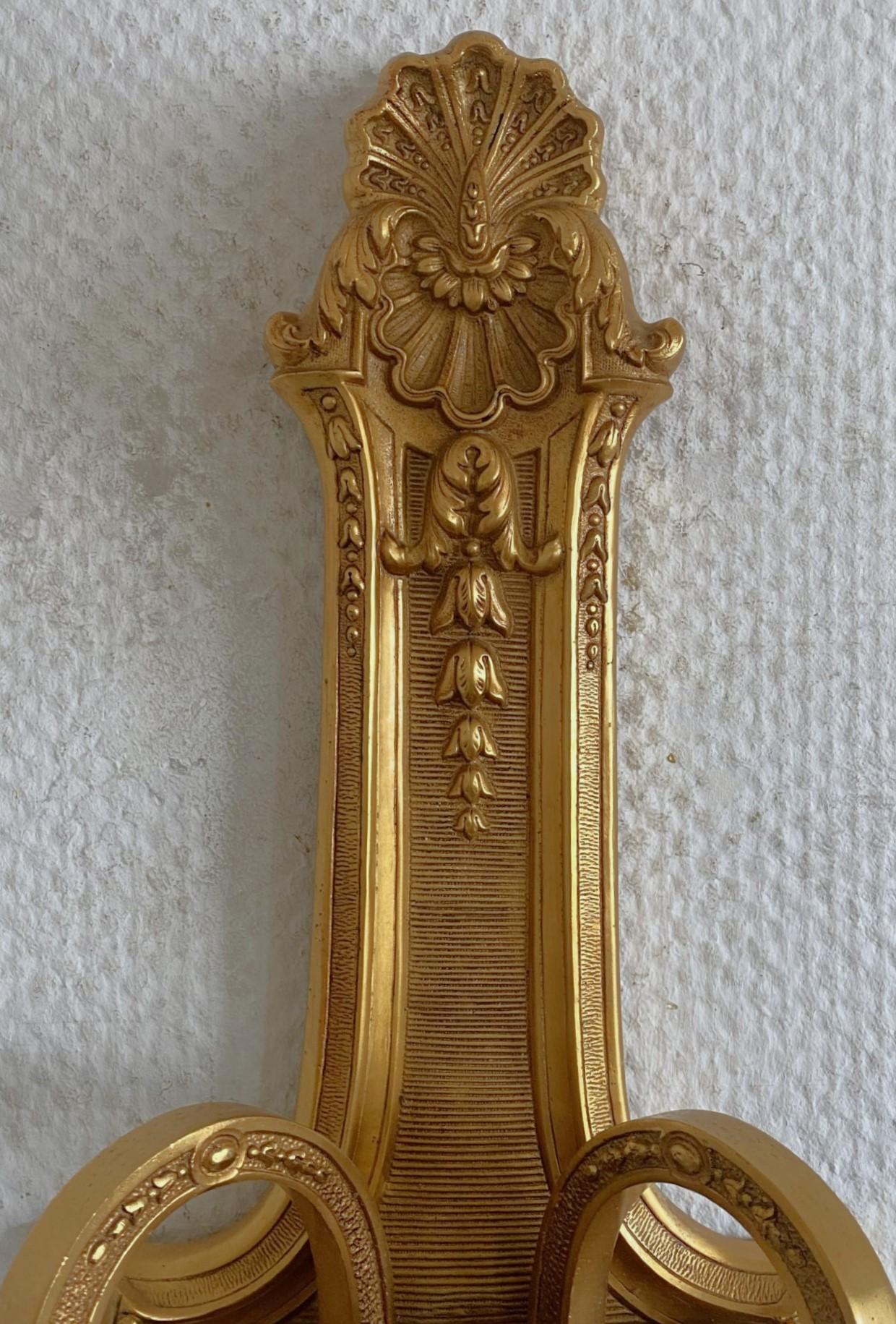 French Louis XV Style Gilt Bronze Sconce Wall Light, France 1920-1929 For Sale 10