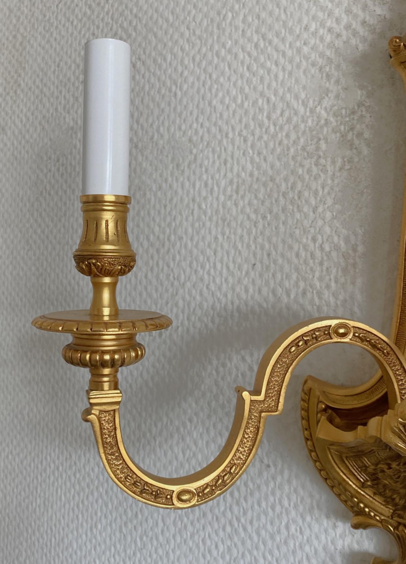 French Louis XV Style Gilt Bronze Sconce Wall Light, France 1920-1929 For Sale 11