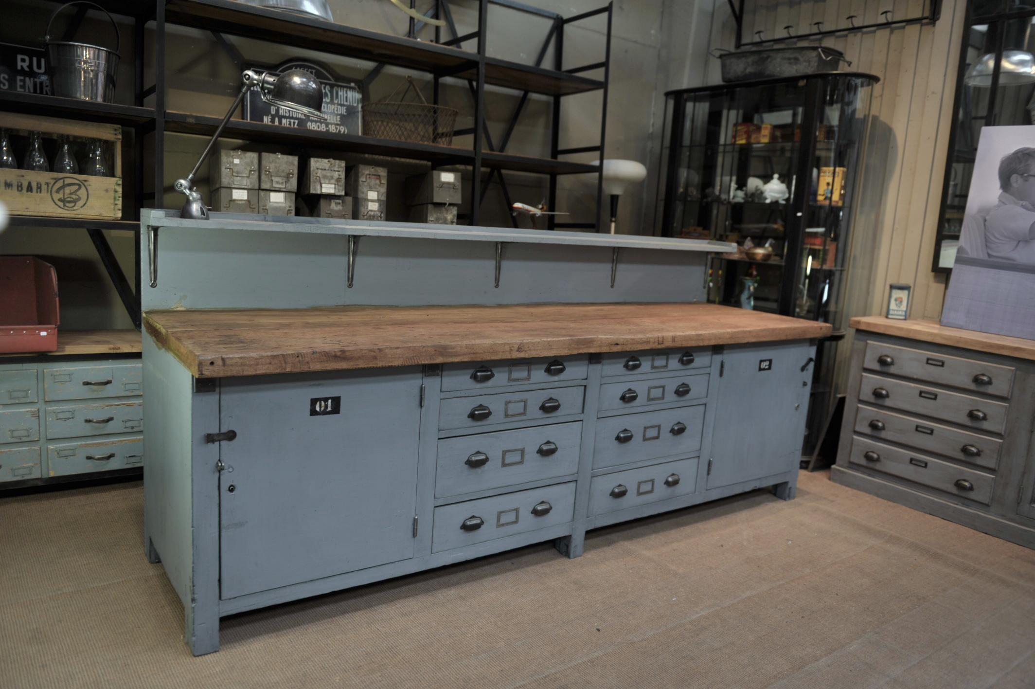 Mid-20th Century Large French Factory Workbench with Eight Drawers and Two Doors, circa 1930s