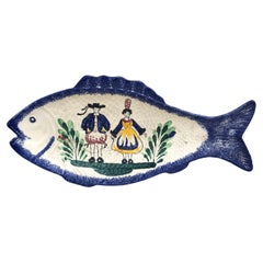 Grand plateau à poisson en faïence française, vers 1950