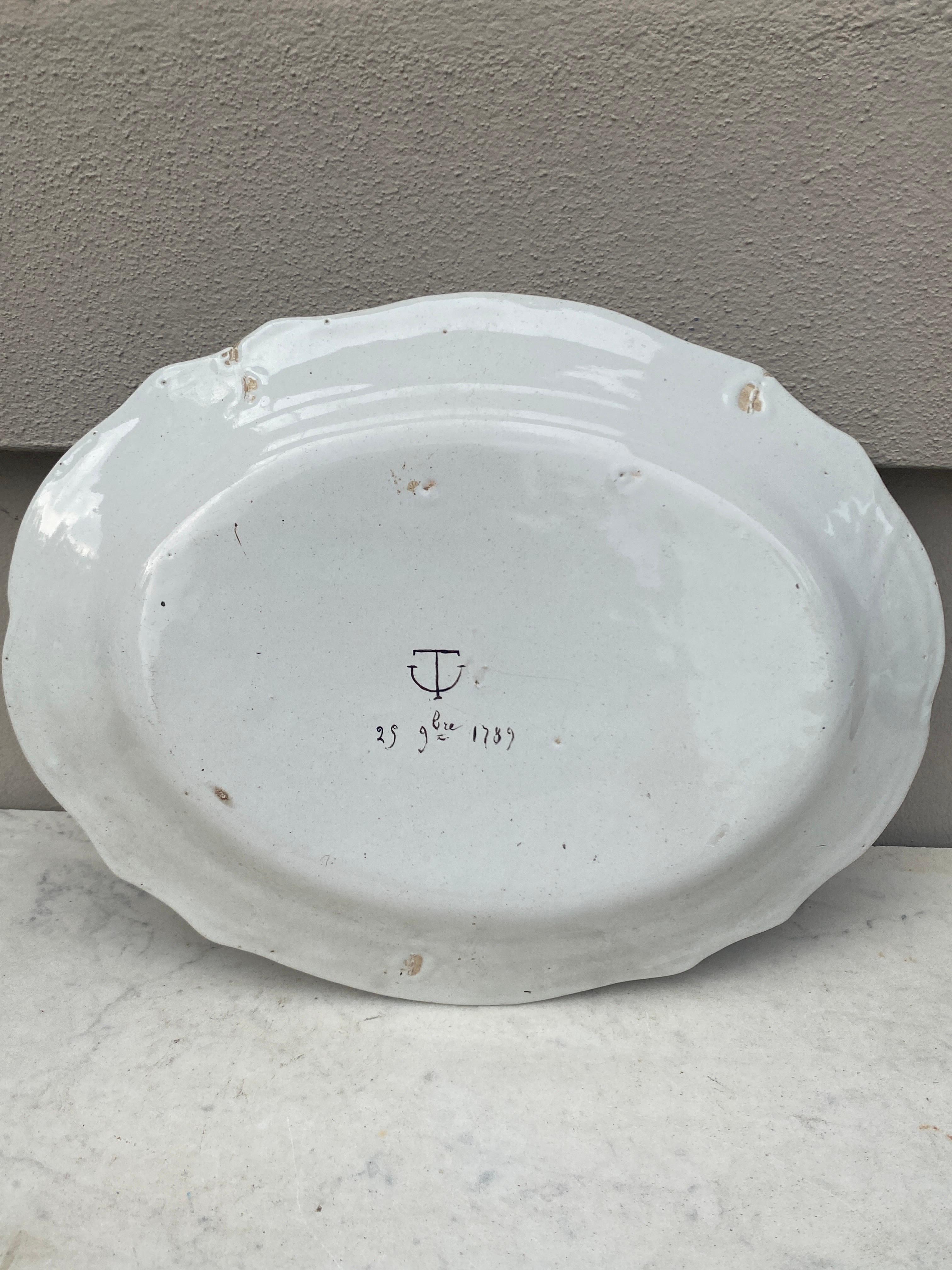 Gran plato de loza francesa Circa 1950 en Bueno estado para la venta en Austin, TX