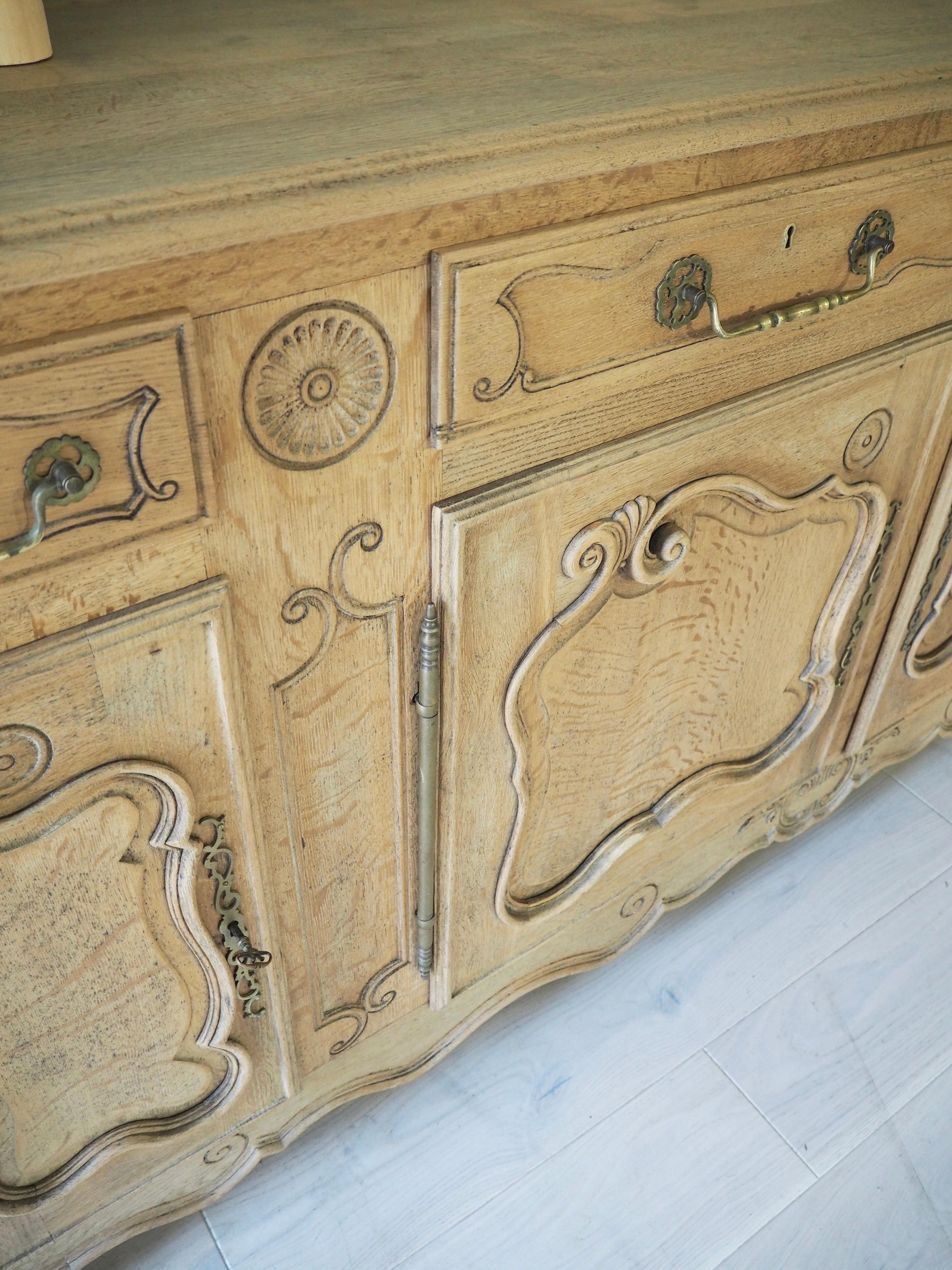 Large French Farmhouse Sideboard in Raw Wood In Good Condition In Wolverhampton, GB