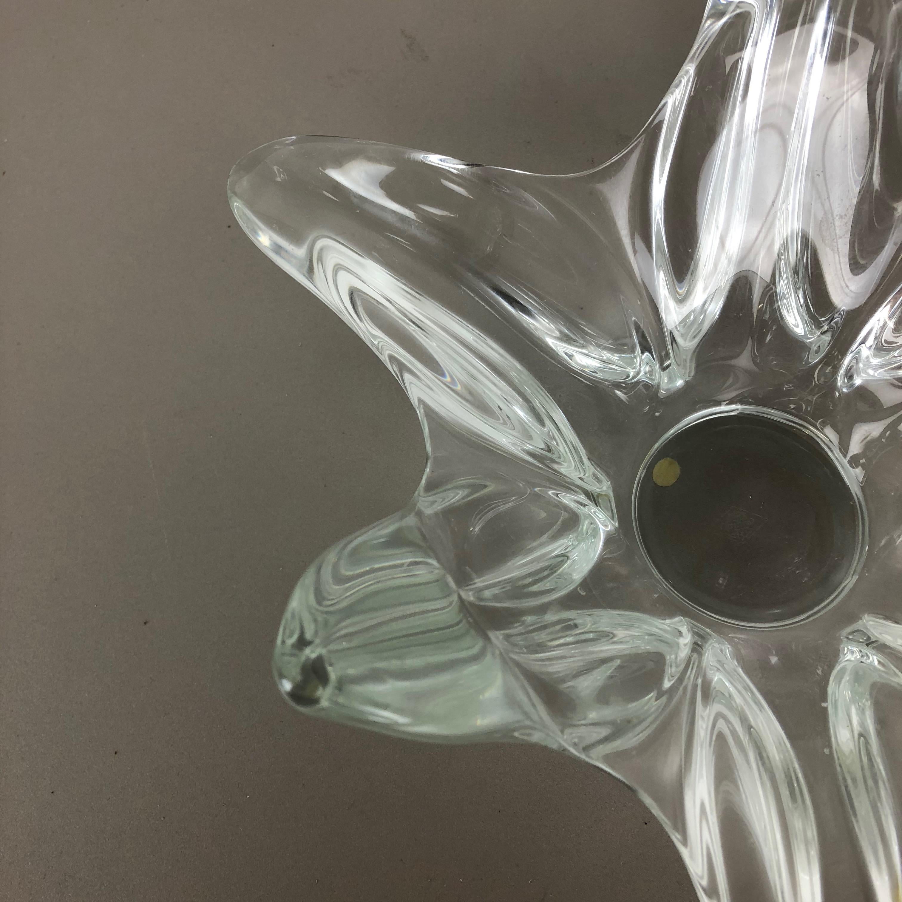Large French Floral Crystal Glass Shell Bowl by Art Vannes, France, 1970s For Sale 2